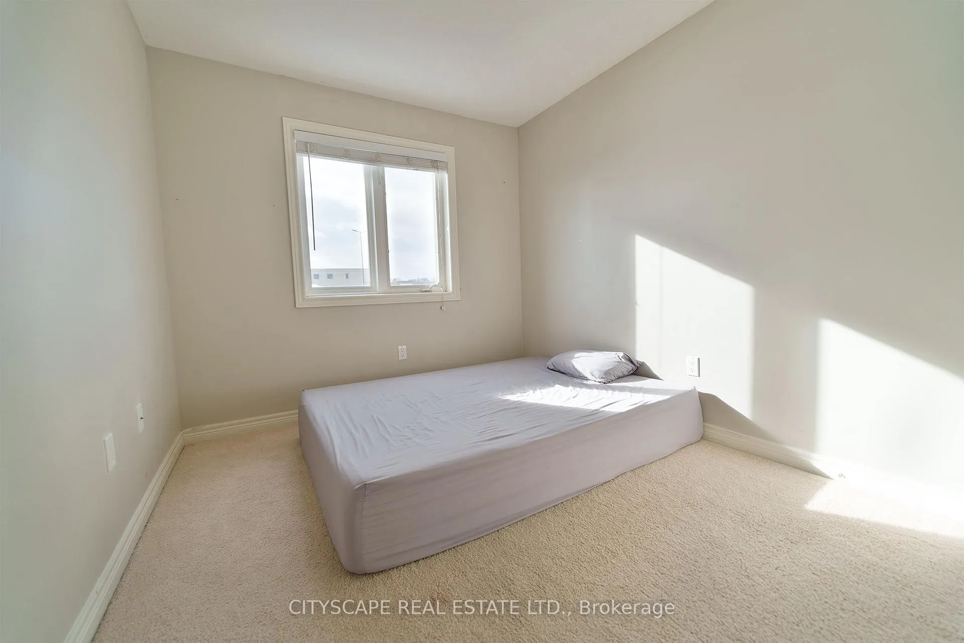 Photo 16 of 61 Sonoma Valley Crescent, Hamilton, Mewburn — HOMEH