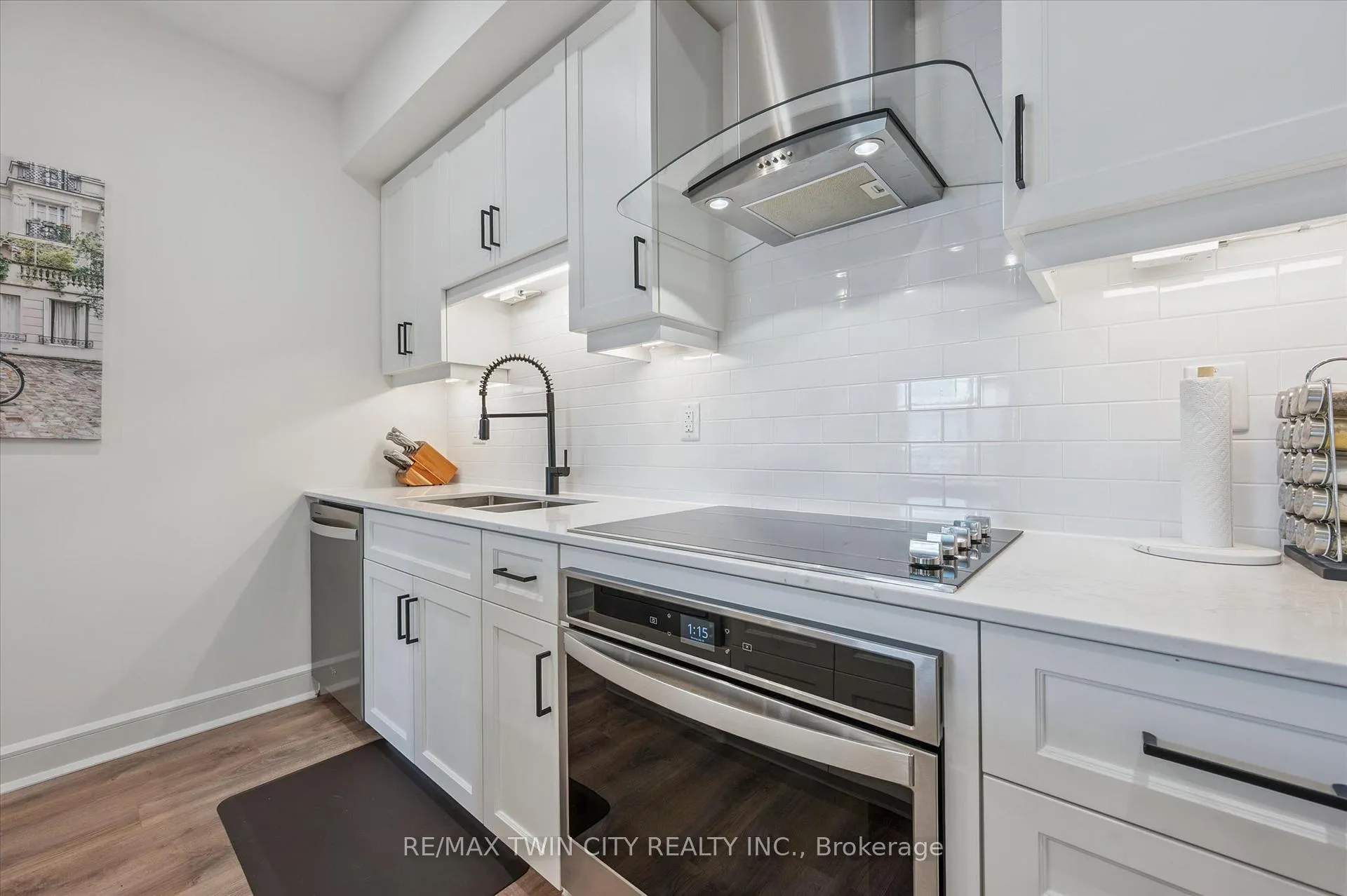 Photo 12 of Unit 609, 251 Northfield Drive E, Waterloo, Colonial Acres — HOMEH