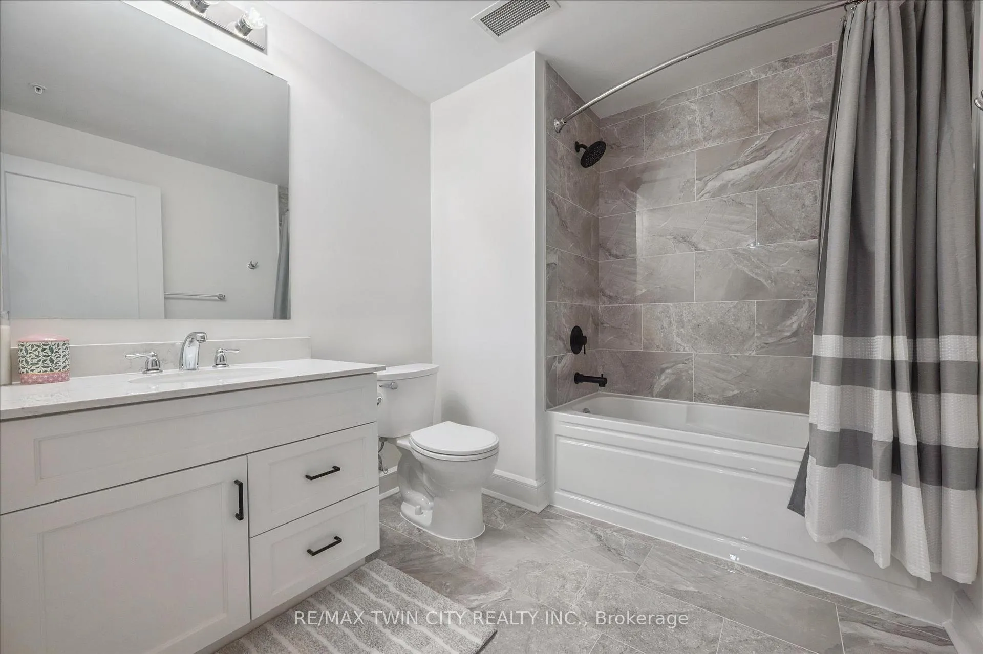 Photo 16 of Unit 609, 251 Northfield Drive E, Waterloo, Colonial Acres — HOMEH