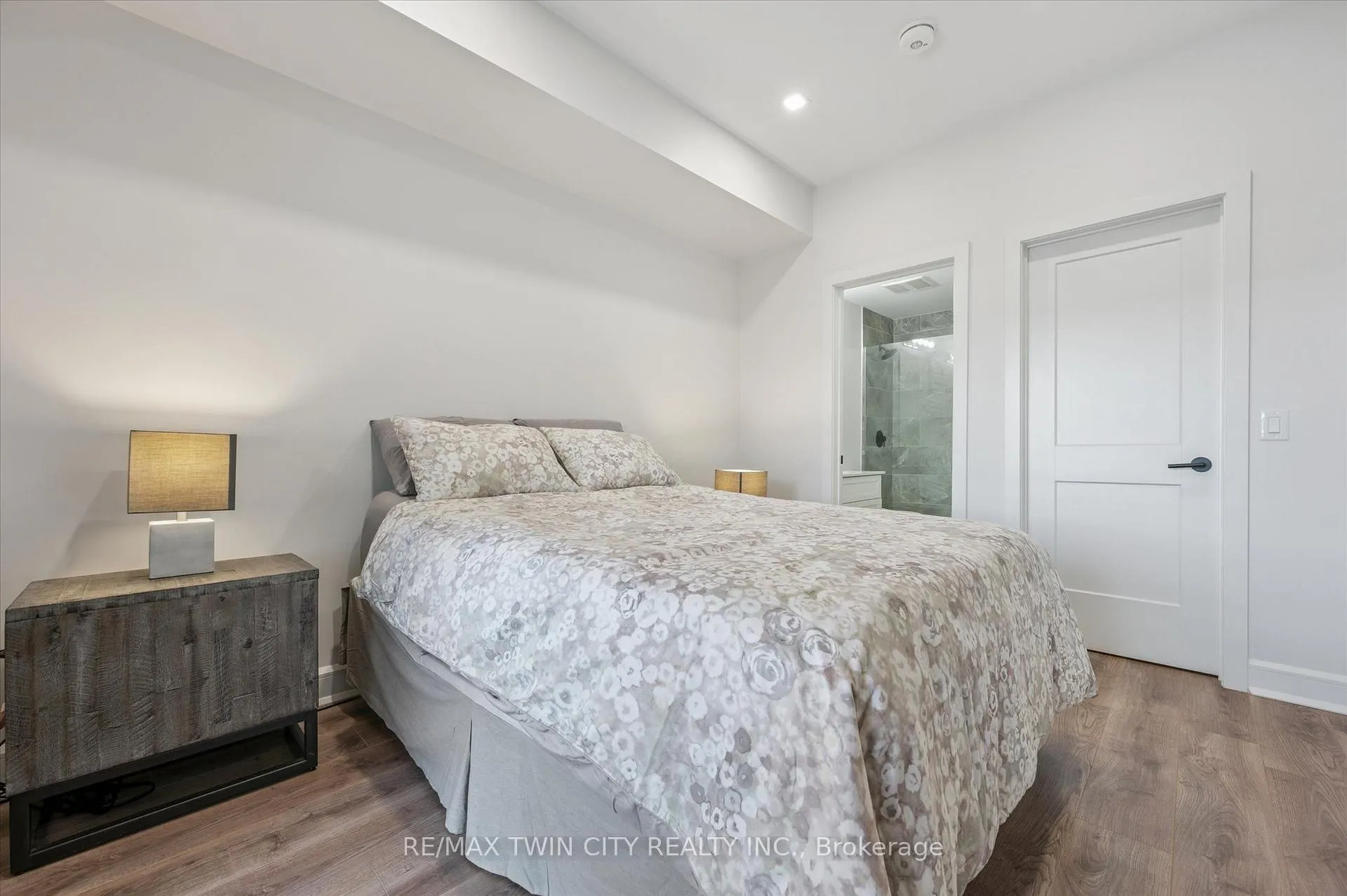 Photo 19 of Unit 609, 251 Northfield Drive E, Waterloo, Colonial Acres — HOMEH