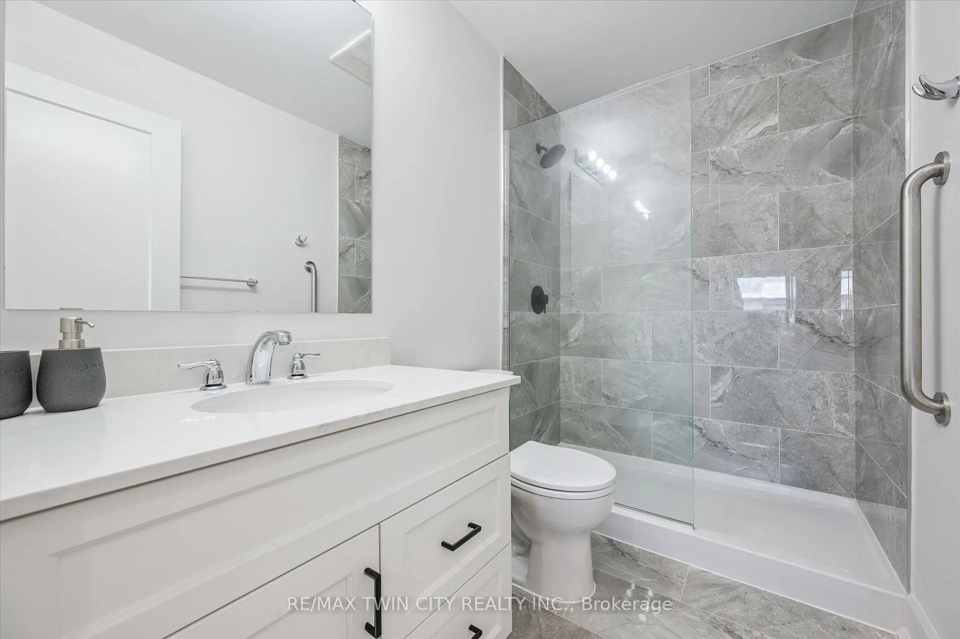 Photo 20 of Unit 609, 251 Northfield Drive E, Waterloo, Colonial Acres — HOMEH