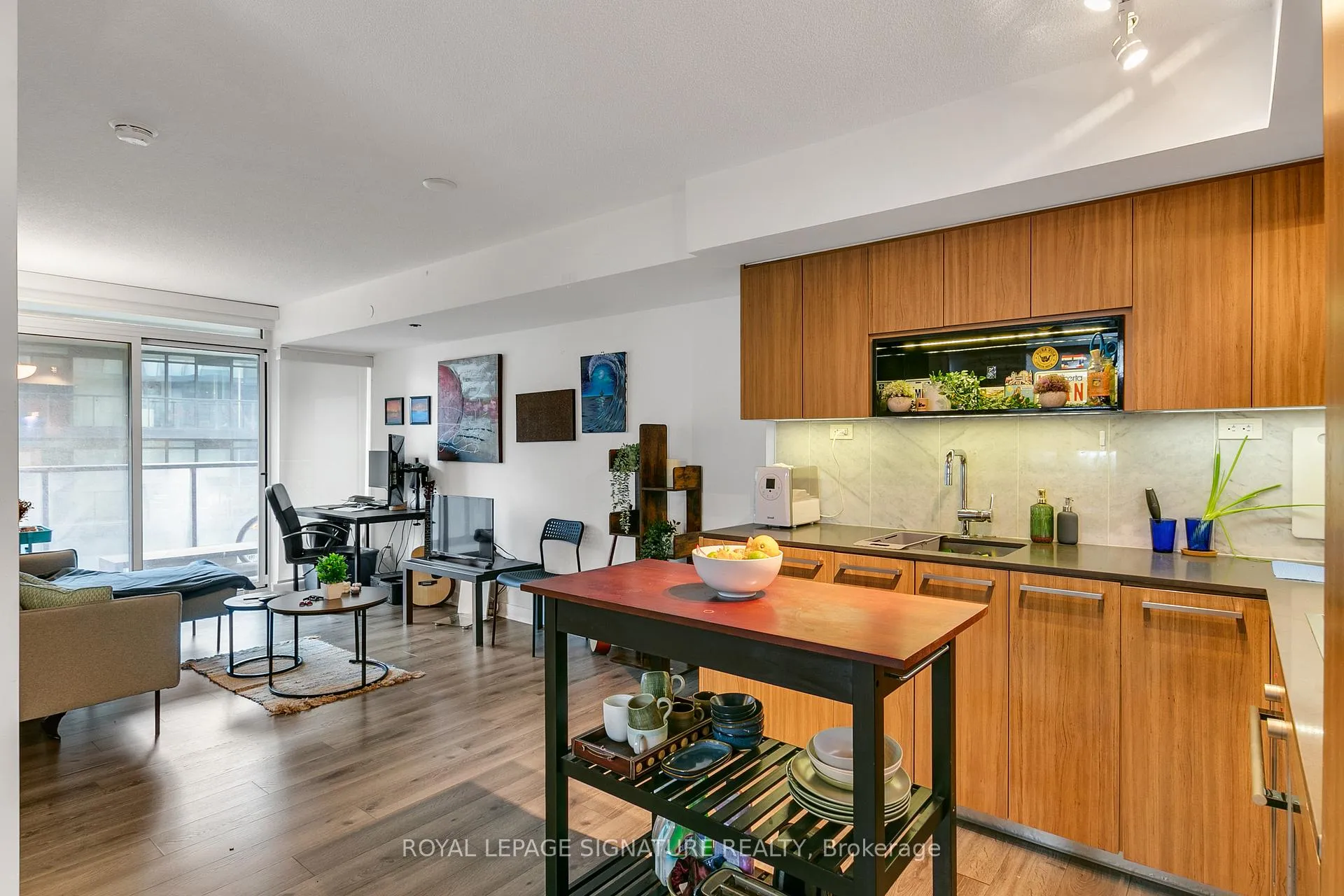 Photo 4 of Unit 807, 70 Queens Wharf Road, Toronto, Waterfront Communities — HOMEH