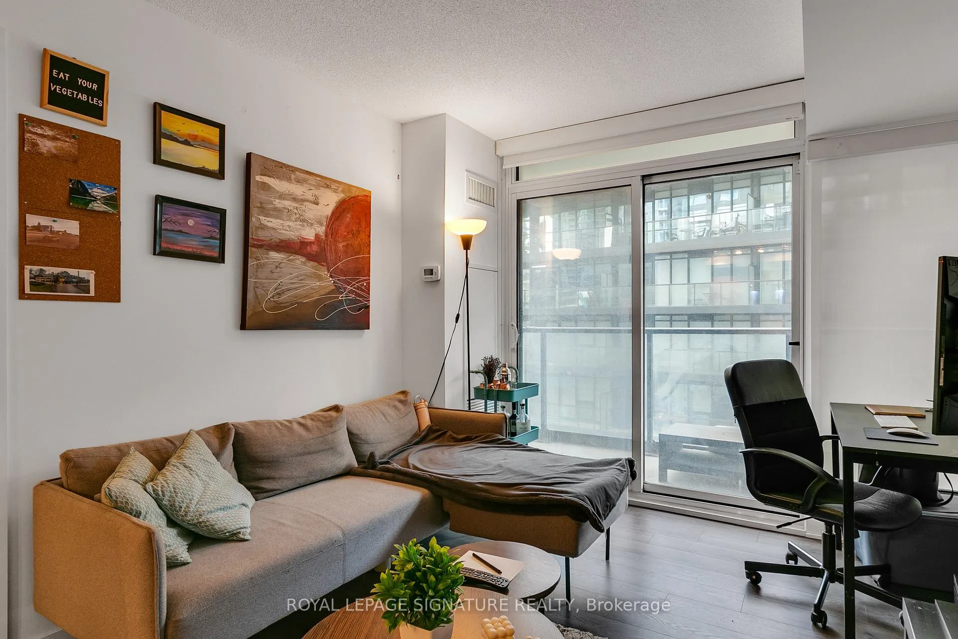 Photo 7 of Unit 807, 70 Queens Wharf Road, Toronto, Waterfront Communities — HOMEH