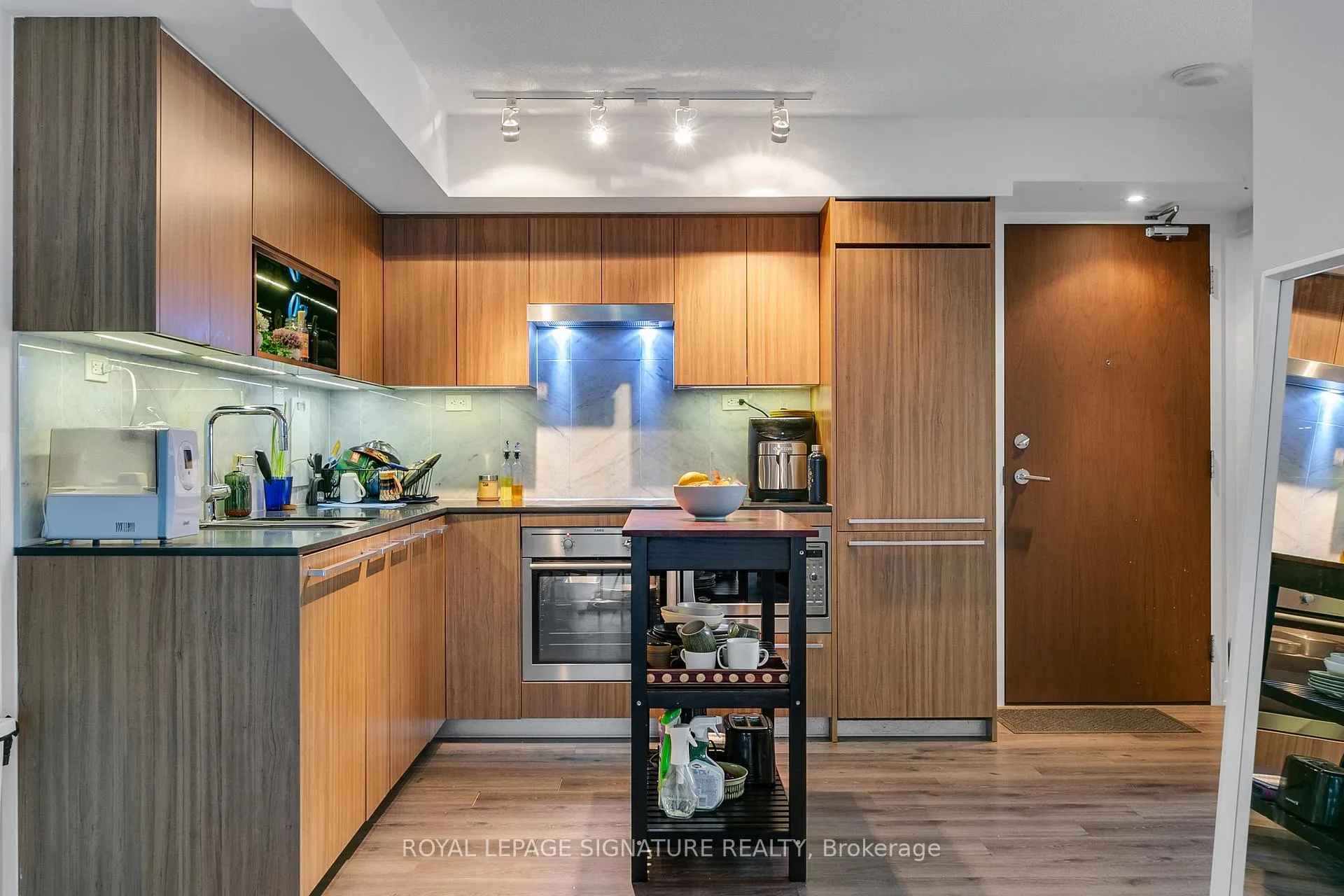 Photo 12 of Unit 807, 70 Queens Wharf Road, Toronto, Waterfront Communities — HOMEH