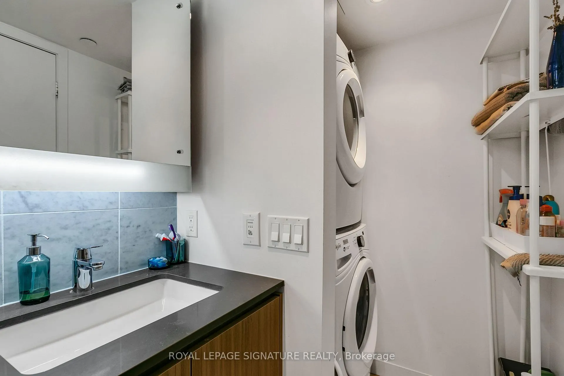 Photo 19 of Unit 807, 70 Queens Wharf Road, Toronto, Waterfront Communities — HOMEH