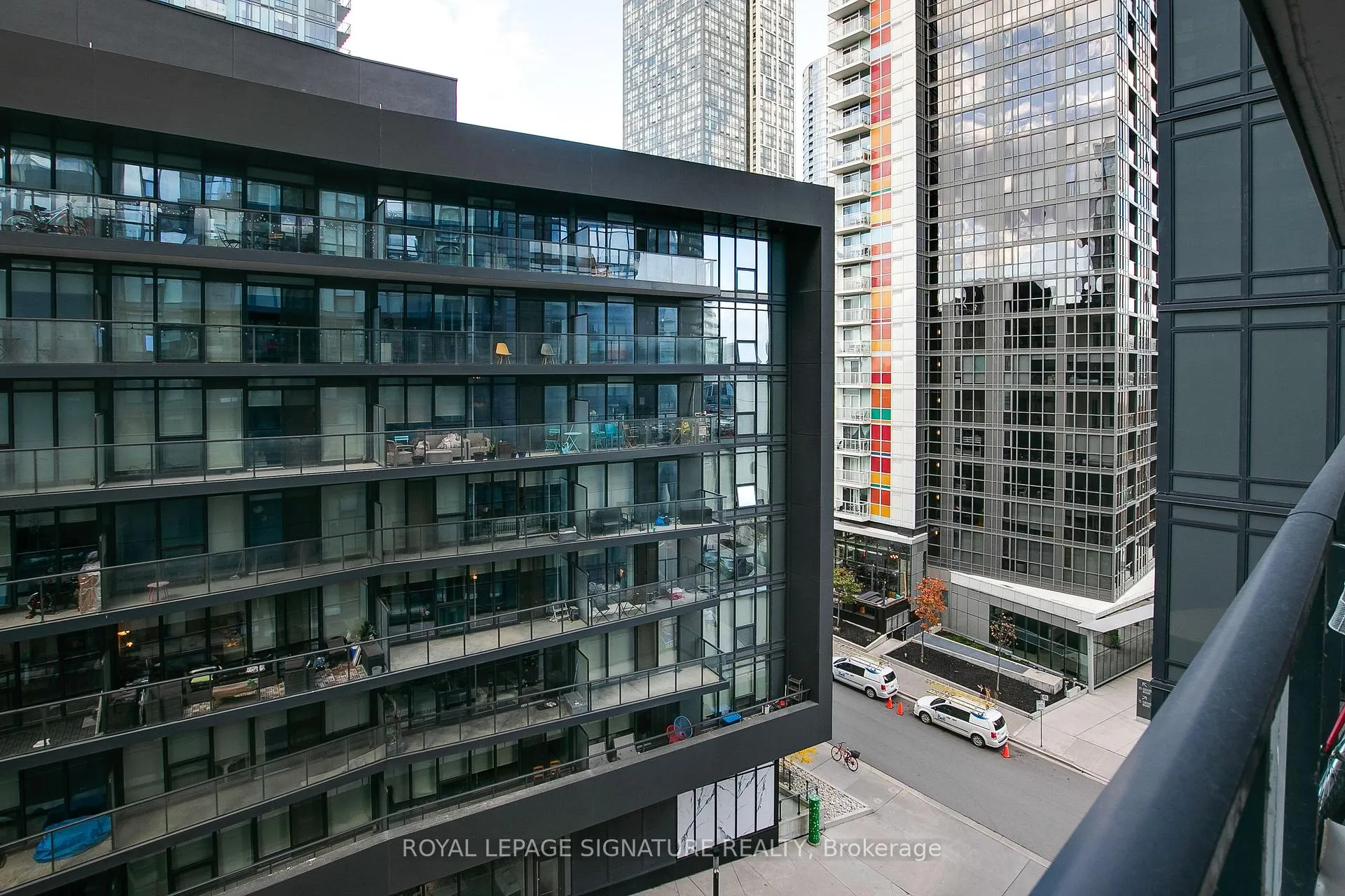 Photo 22 of Unit 807, 70 Queens Wharf Road, Toronto, Waterfront Communities — HOMEH