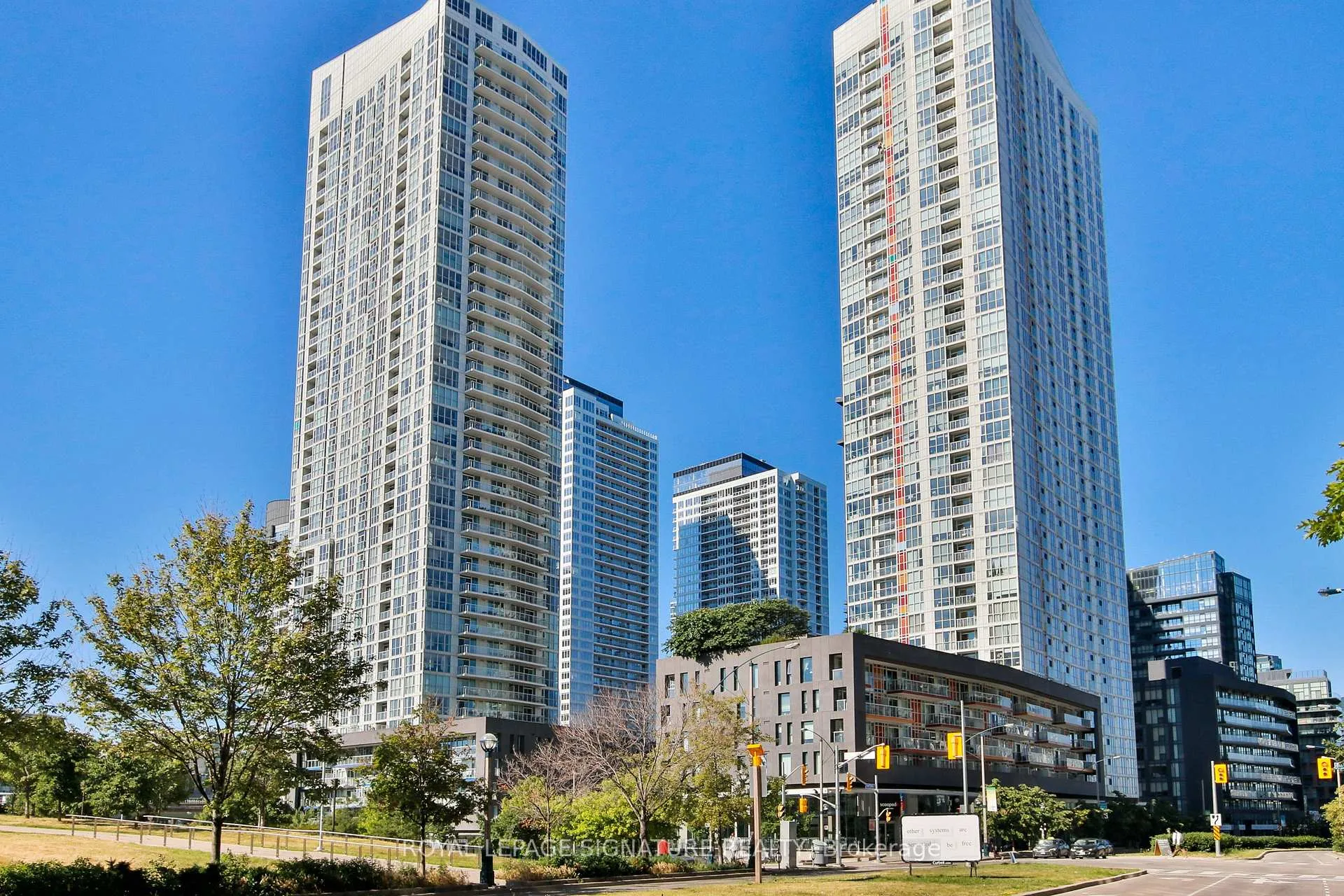 Photo 39 of Unit 807, 70 Queens Wharf Road, Toronto, Waterfront Communities — HOMEH