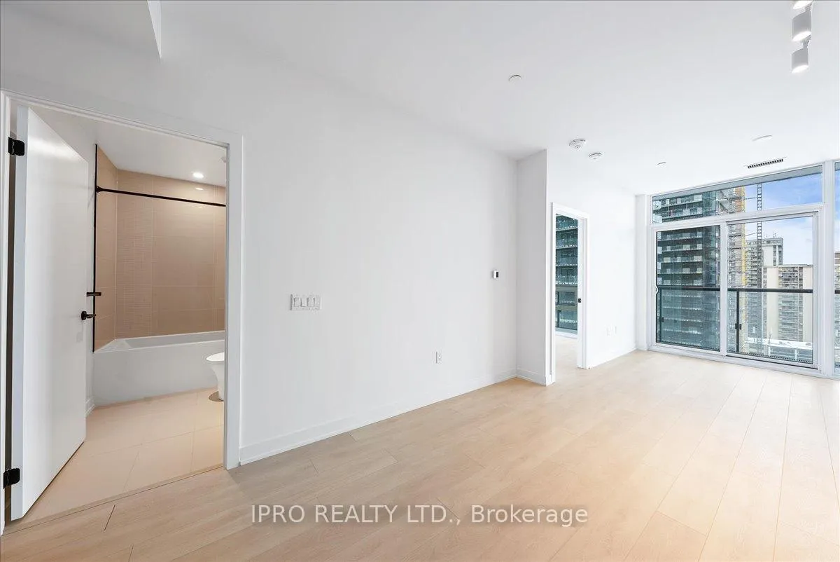 Photo 16 of Unit 1907, 117 Broadway Avenue, Toronto, Mount Pleasant West — HOMEH