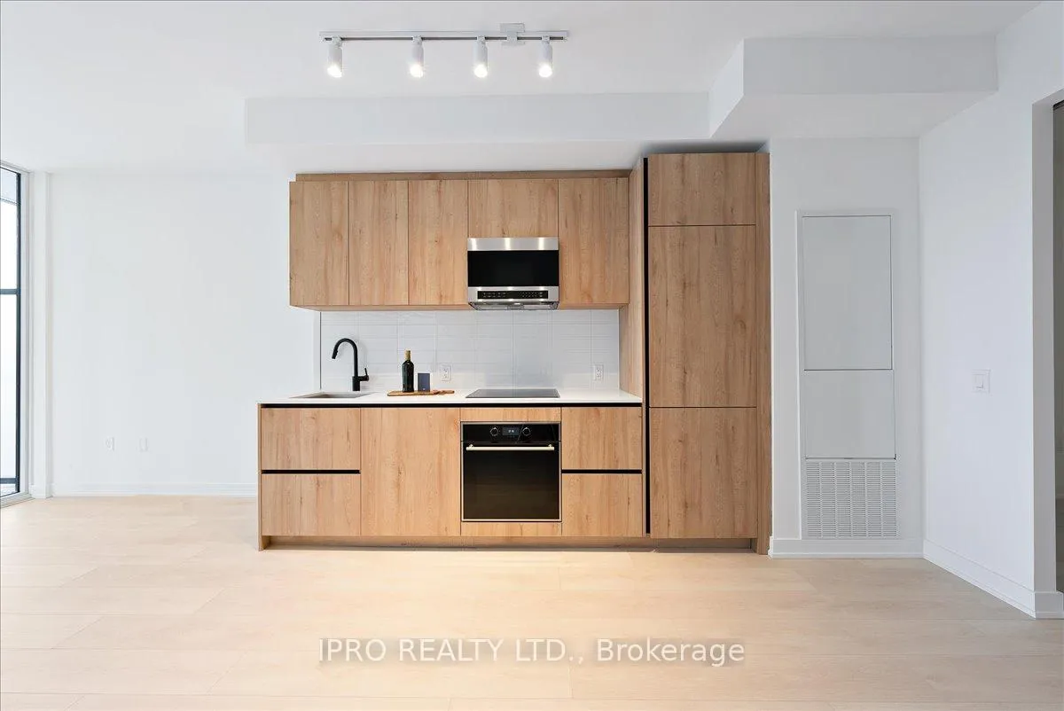 Photo 18 of Unit 1907, 117 Broadway Avenue, Toronto, Mount Pleasant West — HOMEH