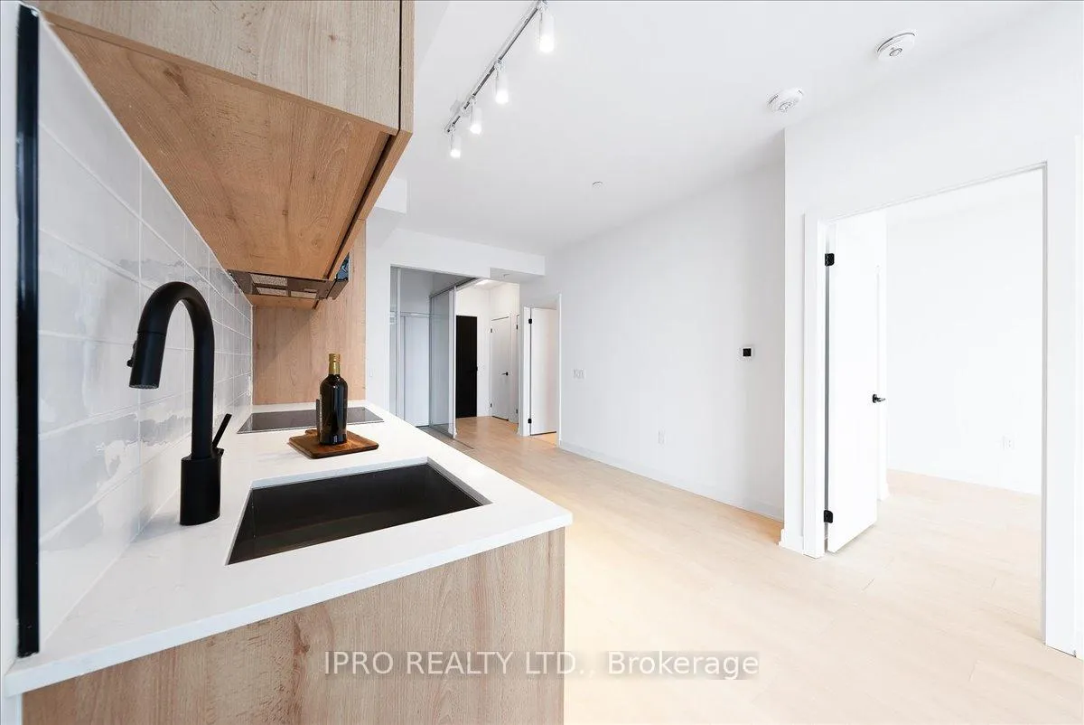 Photo 21 of Unit 1907, 117 Broadway Avenue, Toronto, Mount Pleasant West — HOMEH
