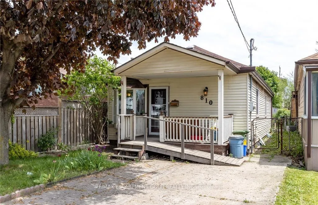 Photo 1 of 810 Tate Avenue, Hamilton, Parkview — HOMEH