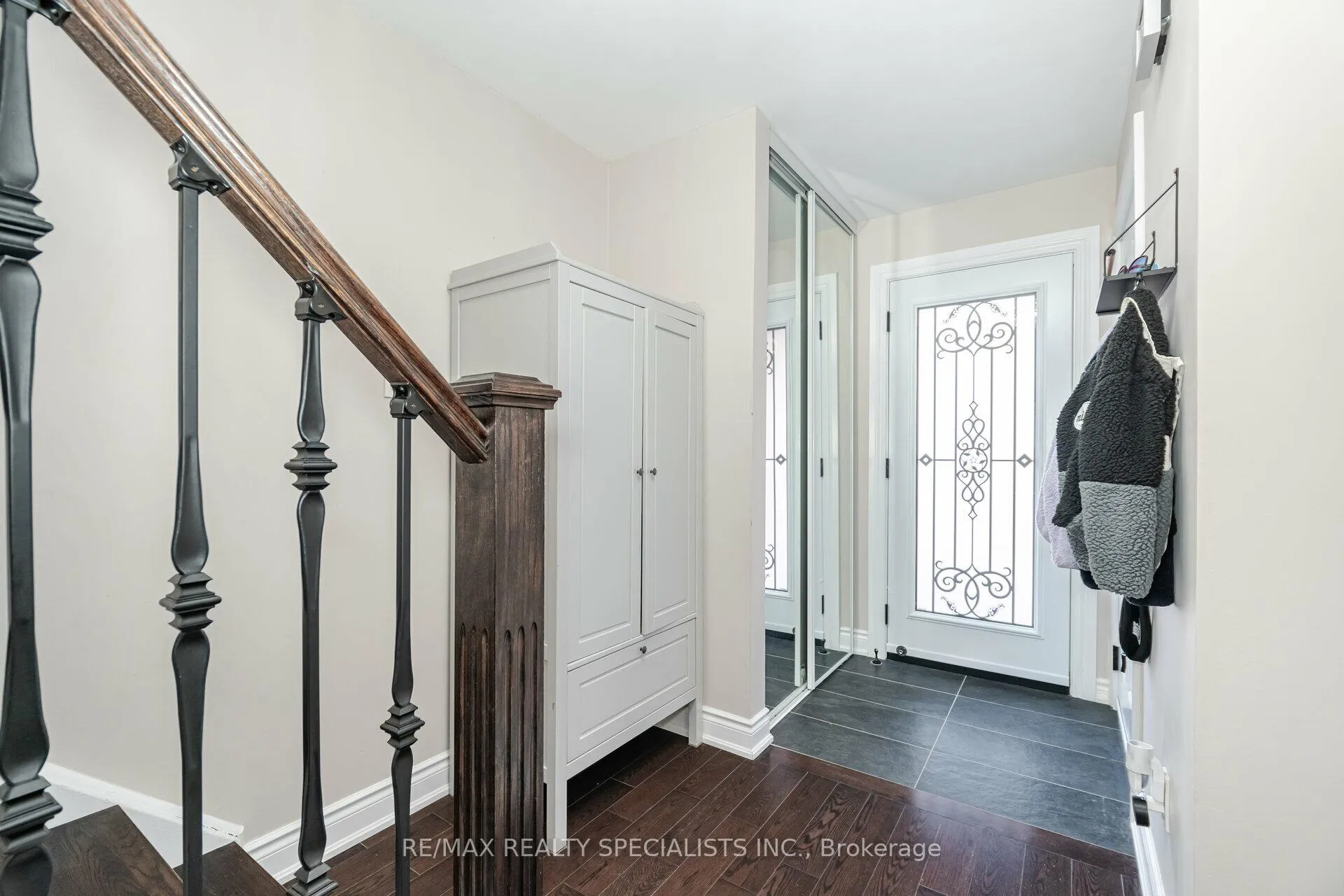 Photo 4 of 62 Berkshire Square, Brampton, Heart Lake East — HOMEH