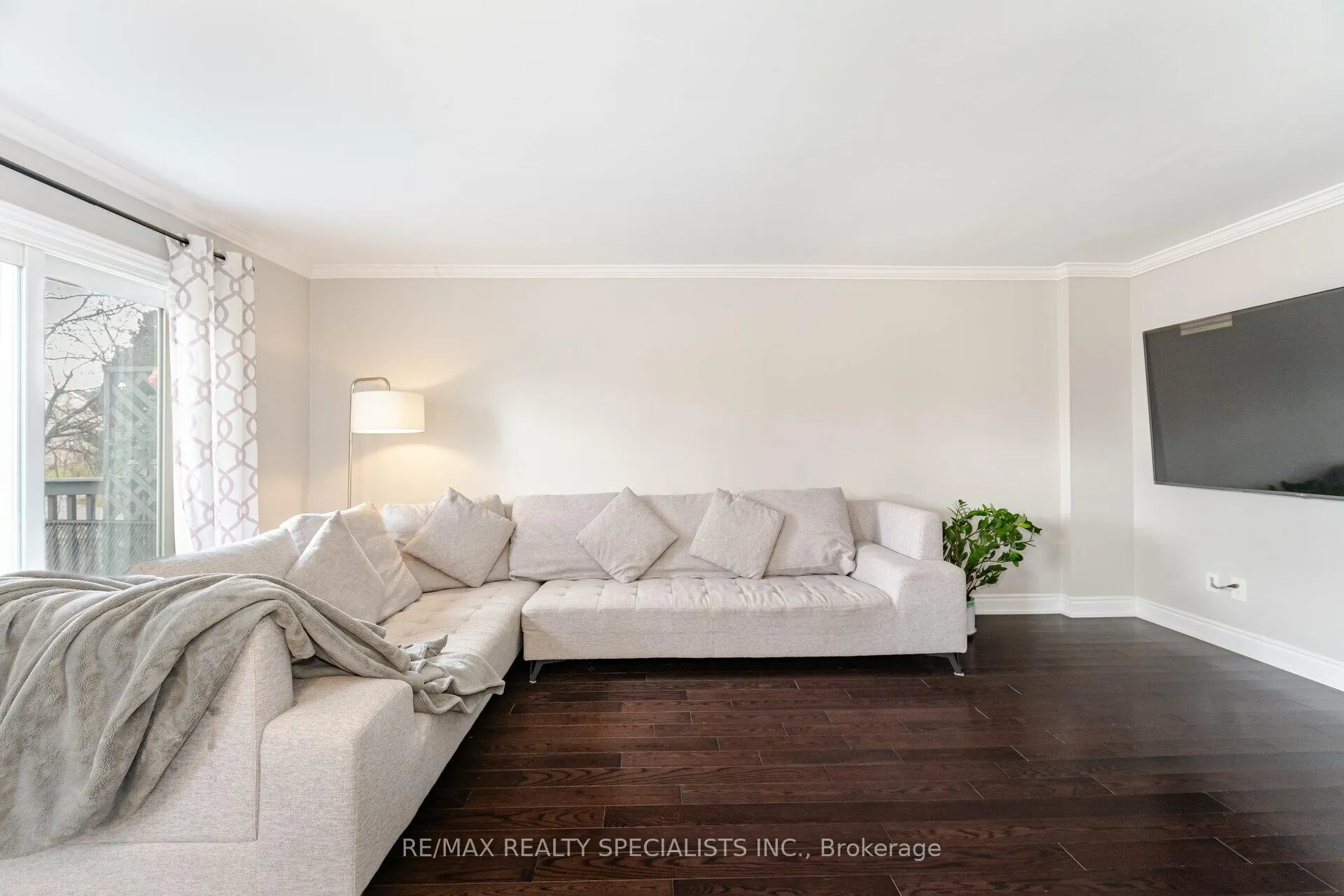 Photo 8 of 62 Berkshire Square, Brampton, Heart Lake East — HOMEH