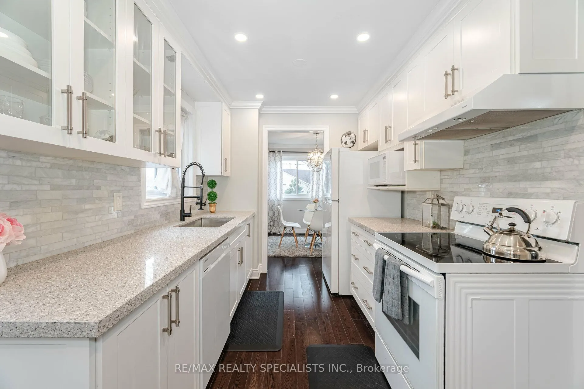 Photo 12 of 62 Berkshire Square, Brampton, Heart Lake East — HOMEH
