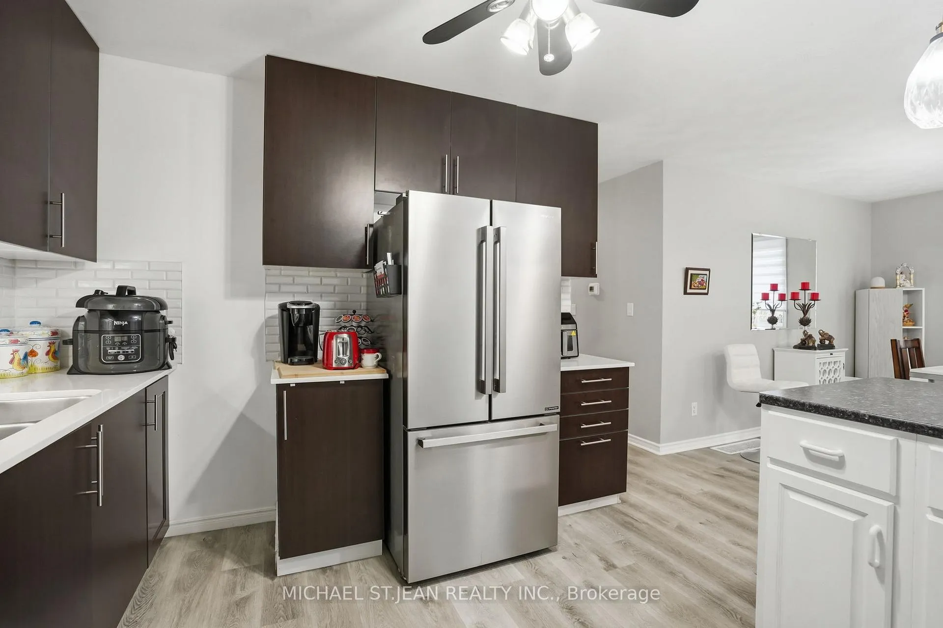 Photo 13 of 19B Dundas Street W, Brant, Paris — HOMEH