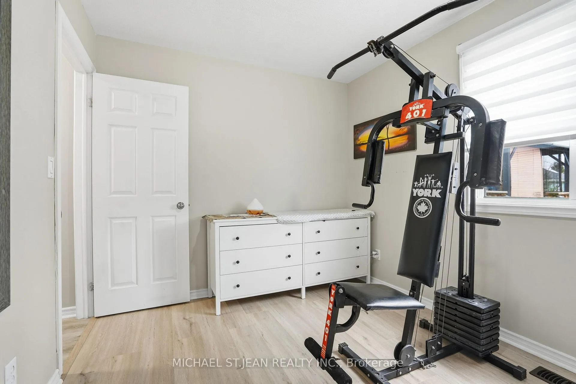 Photo 21 of 19B Dundas Street W, Brant, Paris — HOMEH