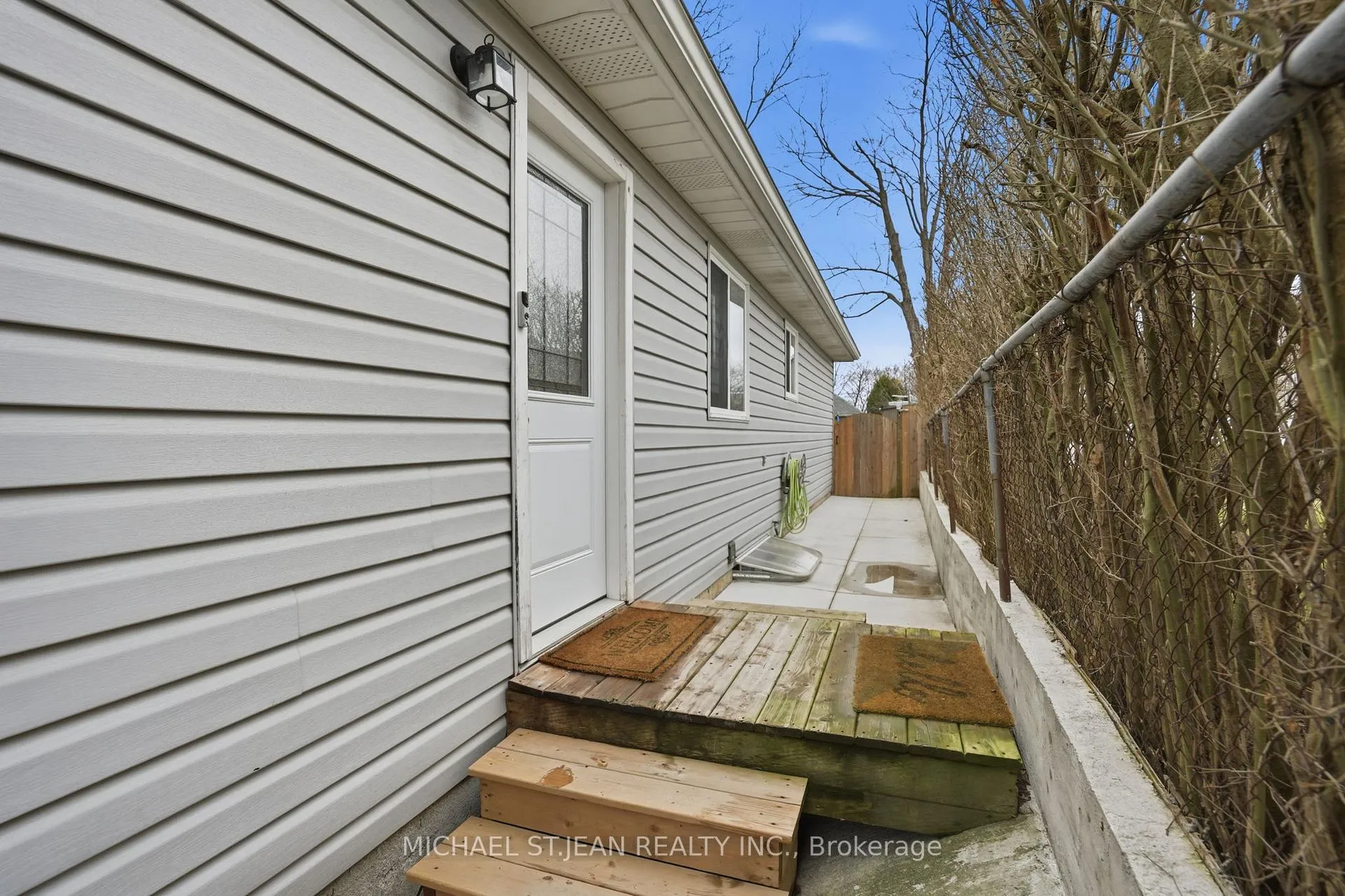 Photo 55 of 19B Dundas Street W, Brant, Paris — HOMEH