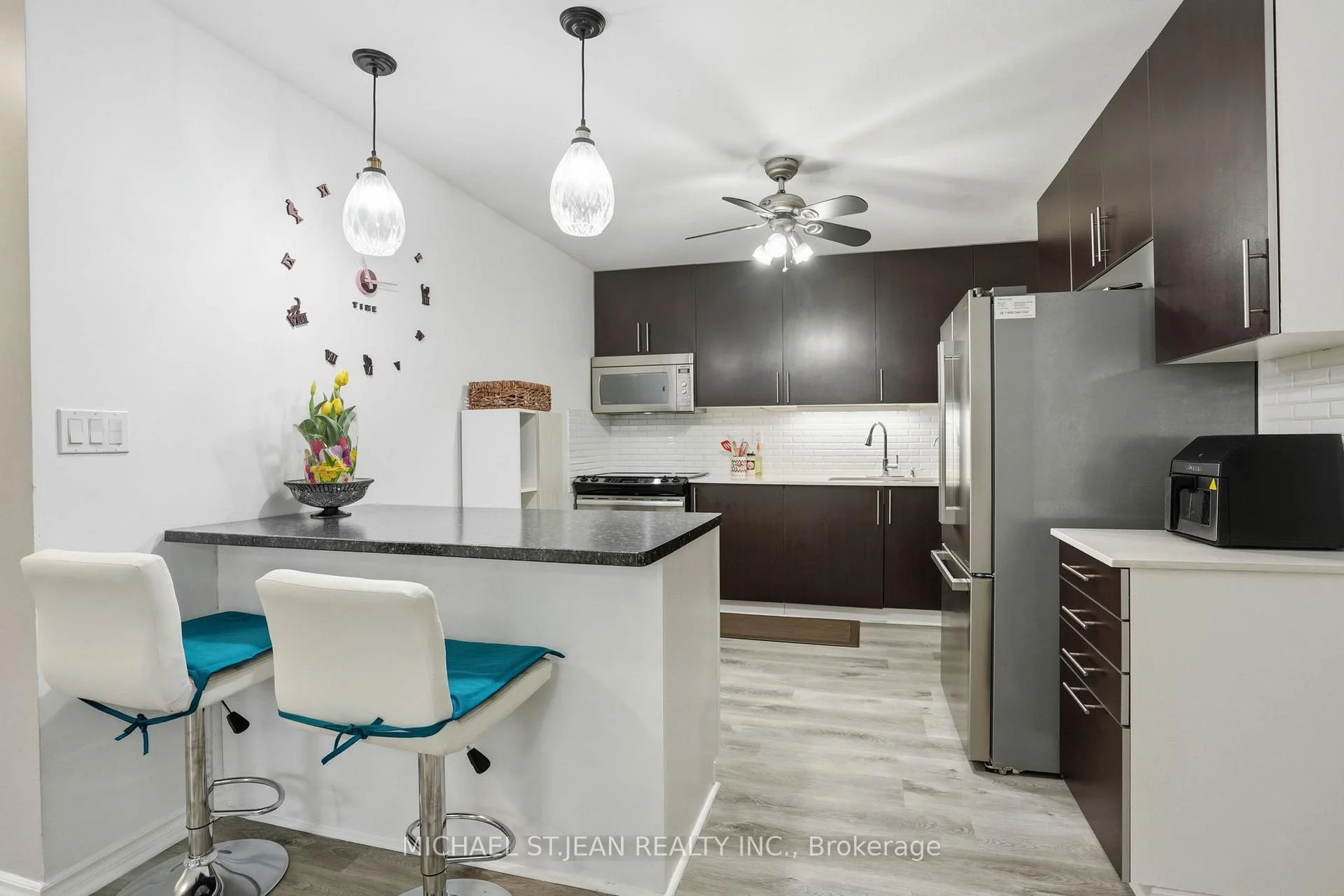 Photo 16 of 19B Dundas Street W, Brant, Paris — HOMEH