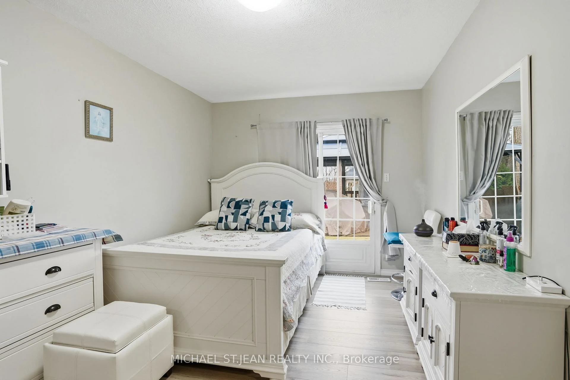 Photo 25 of 19B Dundas Street W, Brant, Paris — HOMEH