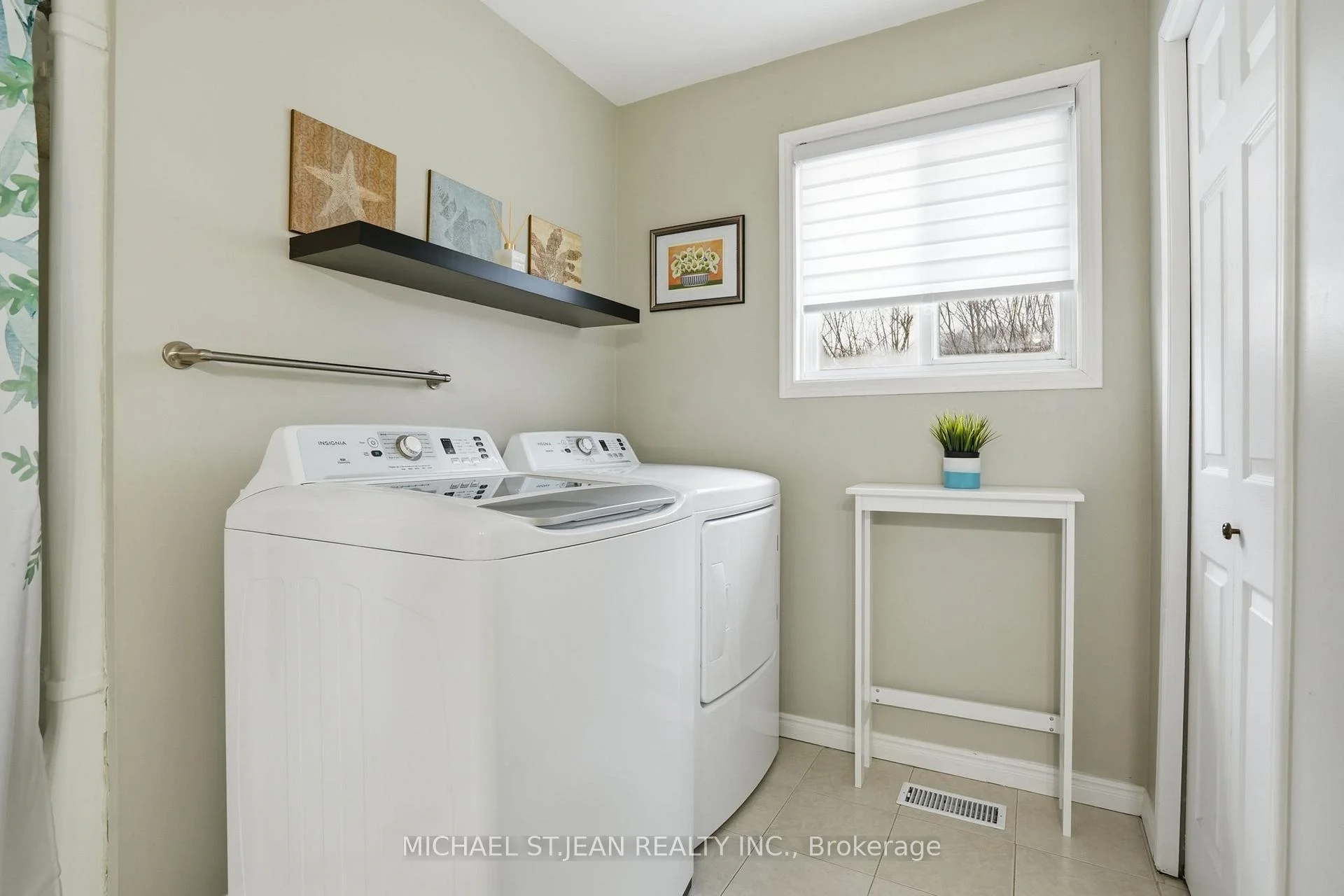 Photo 43 of 19B Dundas Street W, Brant, Paris — HOMEH