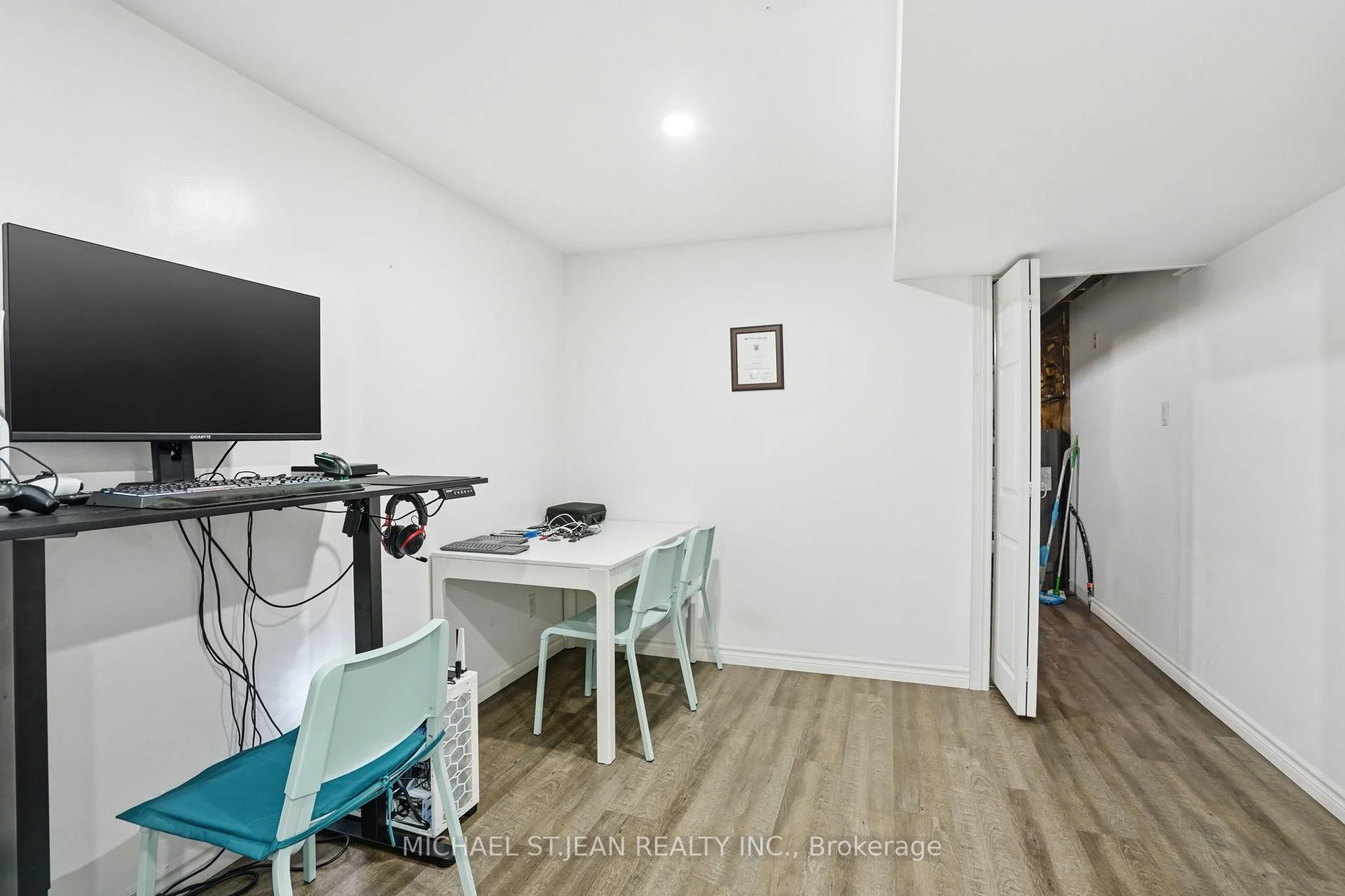 Photo 45 of 19B Dundas Street W, Brant, Paris — HOMEH