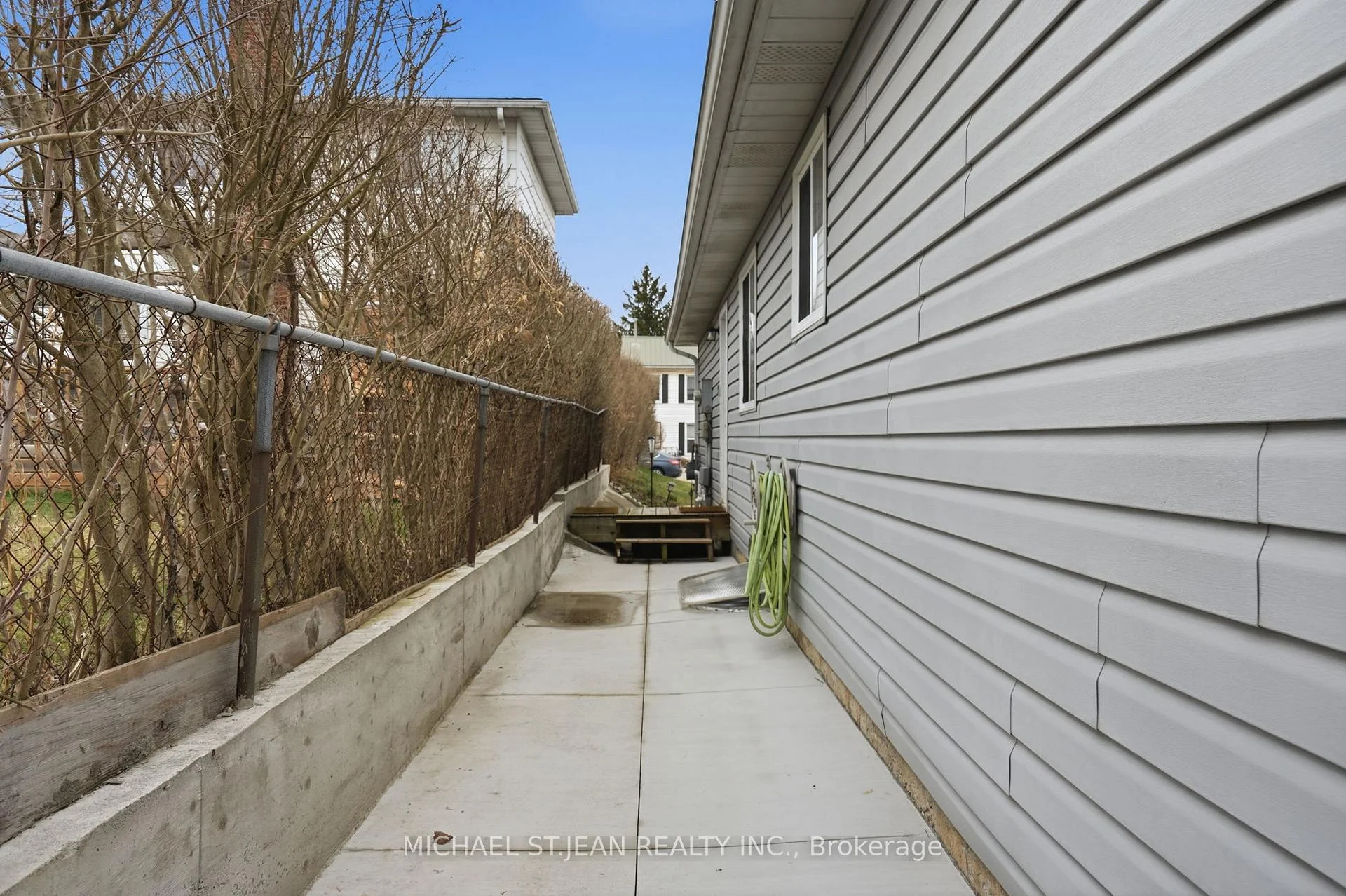 Photo 59 of 19B Dundas Street W, Brant, Paris — HOMEH