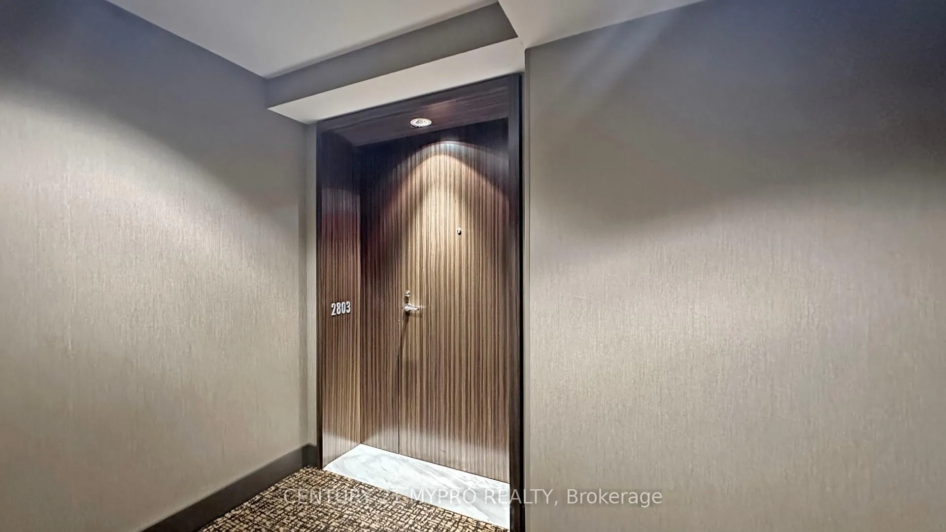 Photo 8 of Unit 2803, 180 University Avenue, Toronto, Bay Street Corridor — HOMEH