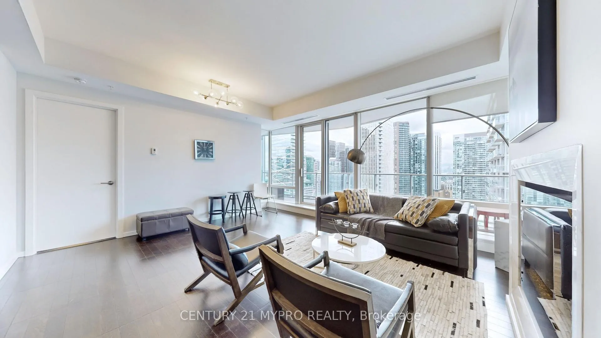 Photo 12 of Unit 2803, 180 University Avenue, Toronto, Bay Street Corridor — HOMEH