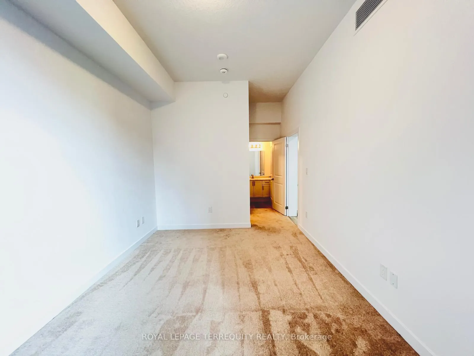 Photo 12 of Unit 117, 470 Dundas Street E, Hamilton, Waterdown — HOMEH