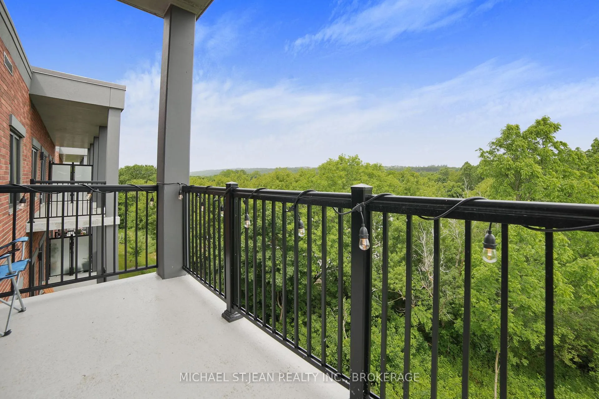 Photo 25 of Unit 402, 121 Mary Street, Clearview, Creemore — HOMEH