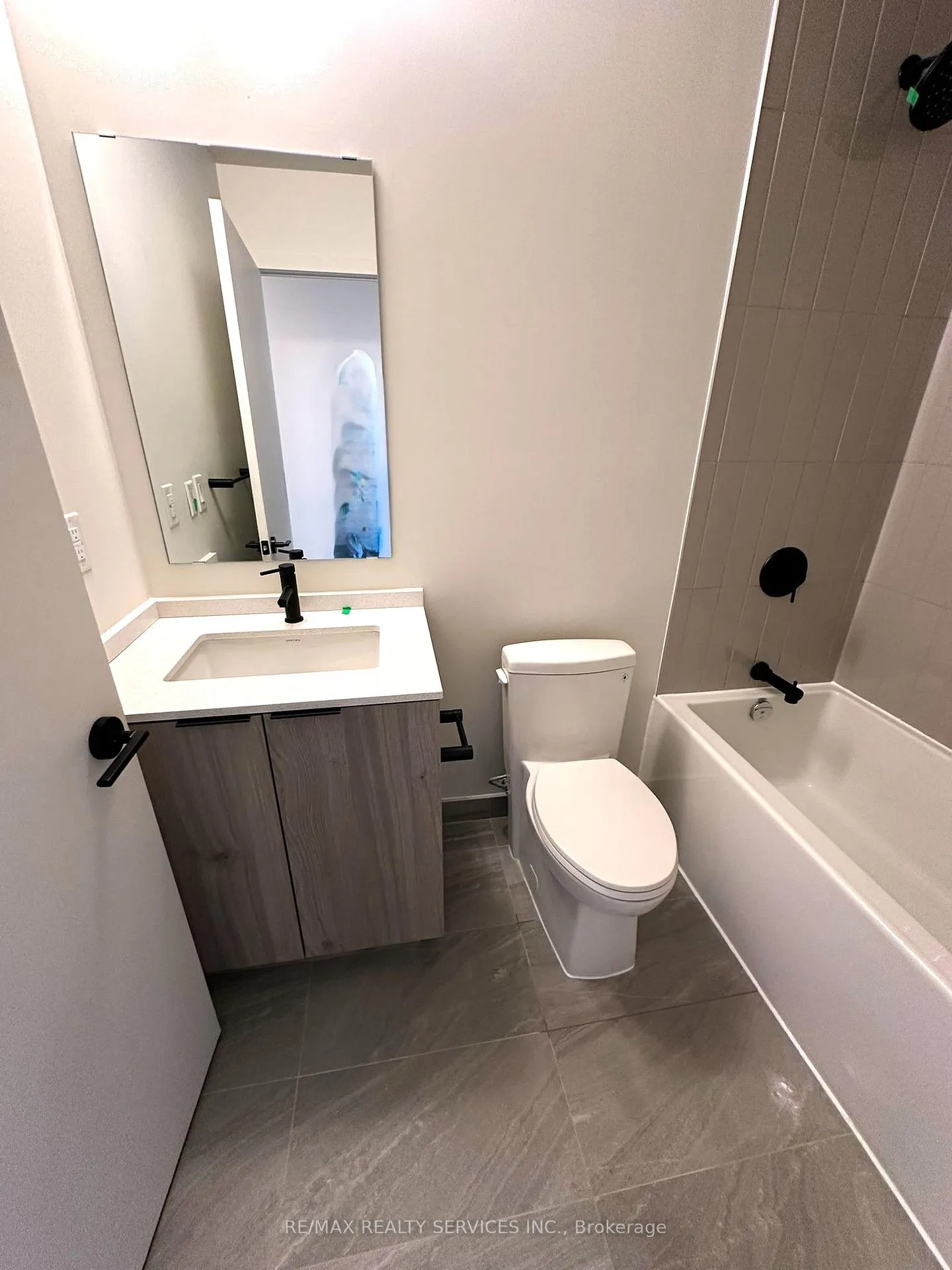 Photo 6 of Unit 414, 181 Sterling Road, Toronto, Dufferin Grove — HOMEH