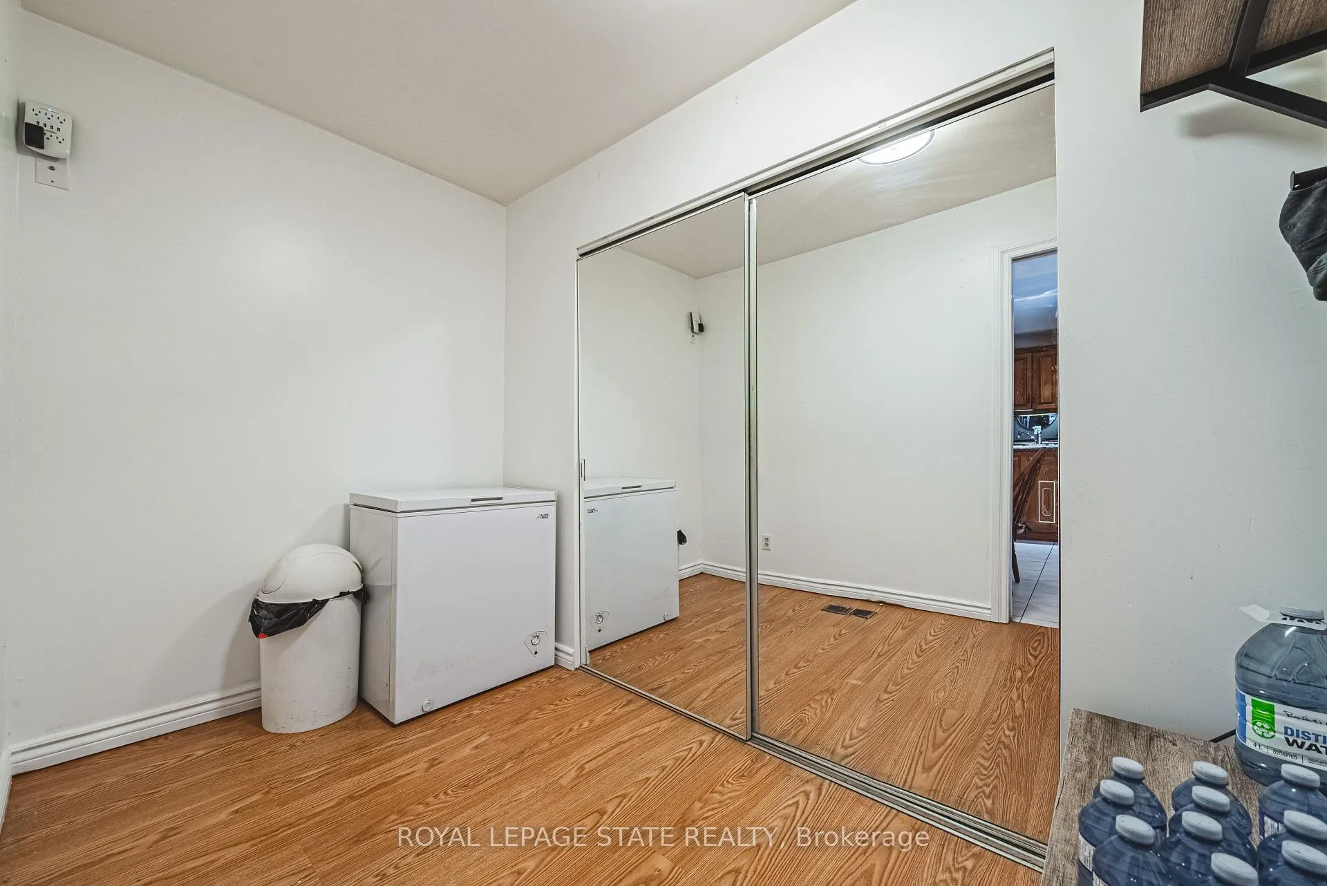 Photo 6 of Unit 41, 100 Quigley Road, Hamilton, Vincent — HOMEH