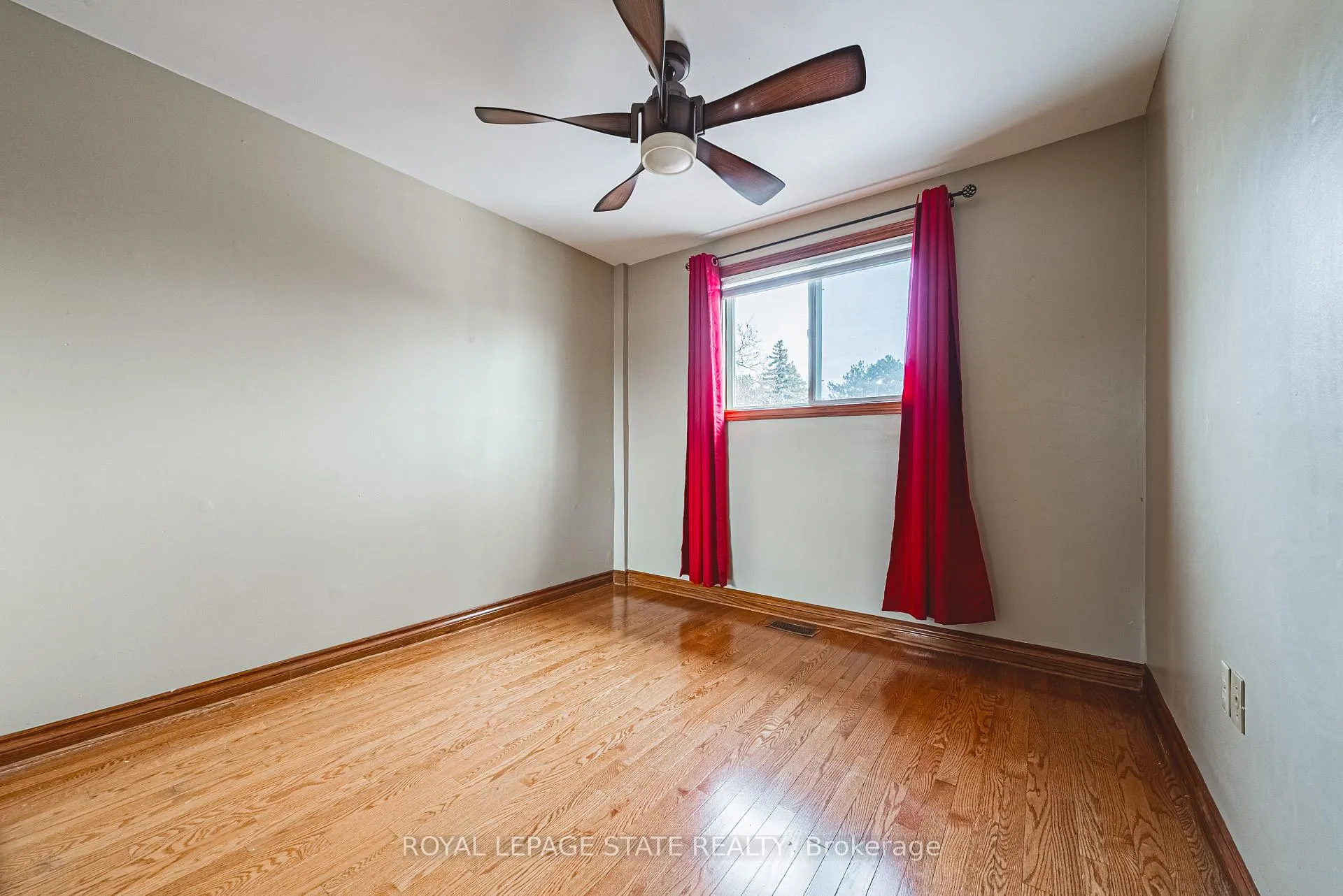 Photo 26 of Unit 41, 100 Quigley Road, Hamilton, Vincent — HOMEH