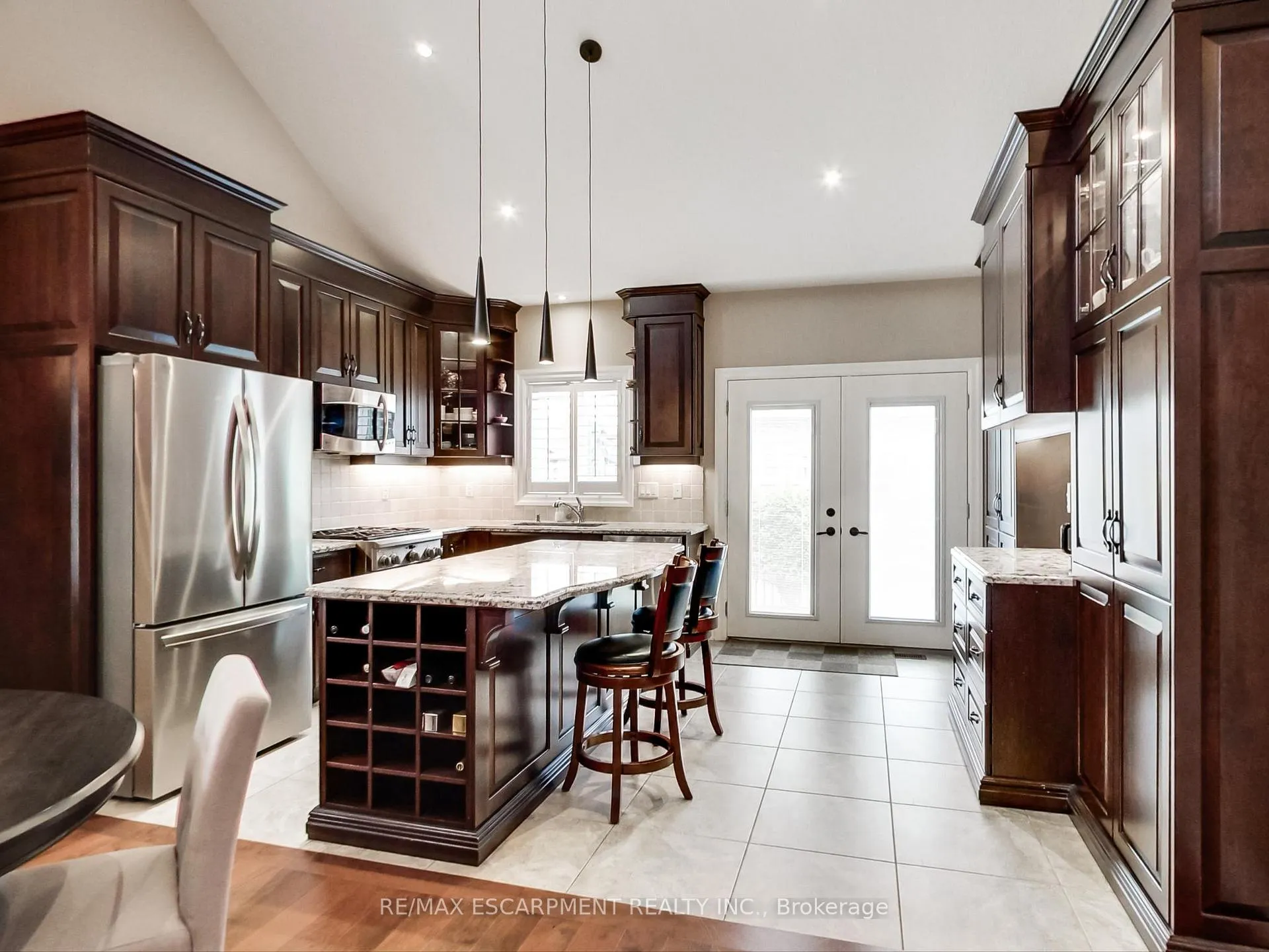 Photo 16 of 89 Toulon Avenue, Hamilton, Ancaster — HOMEH
