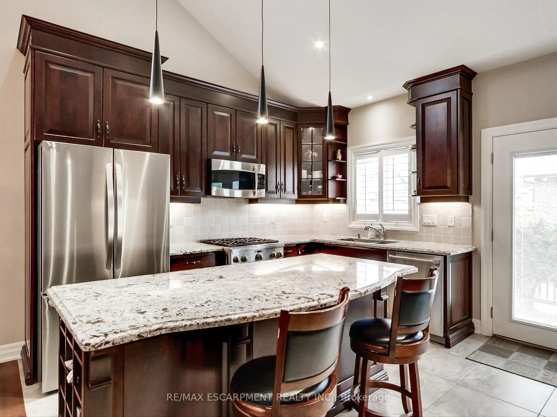 Photo 17 of 89 Toulon Avenue, Hamilton, Ancaster — HOMEH