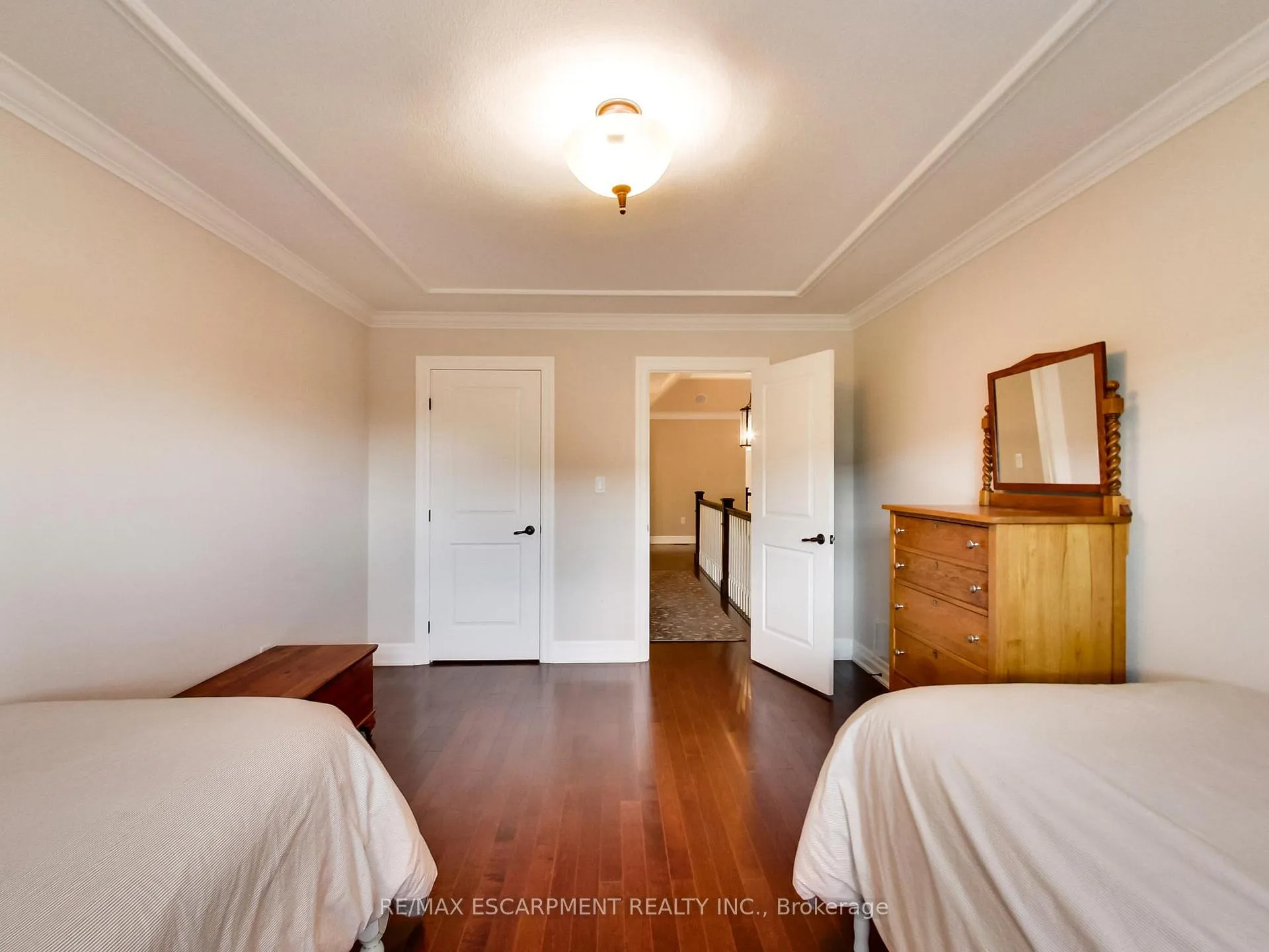 Photo 33 of 89 Toulon Avenue, Hamilton, Ancaster — HOMEH