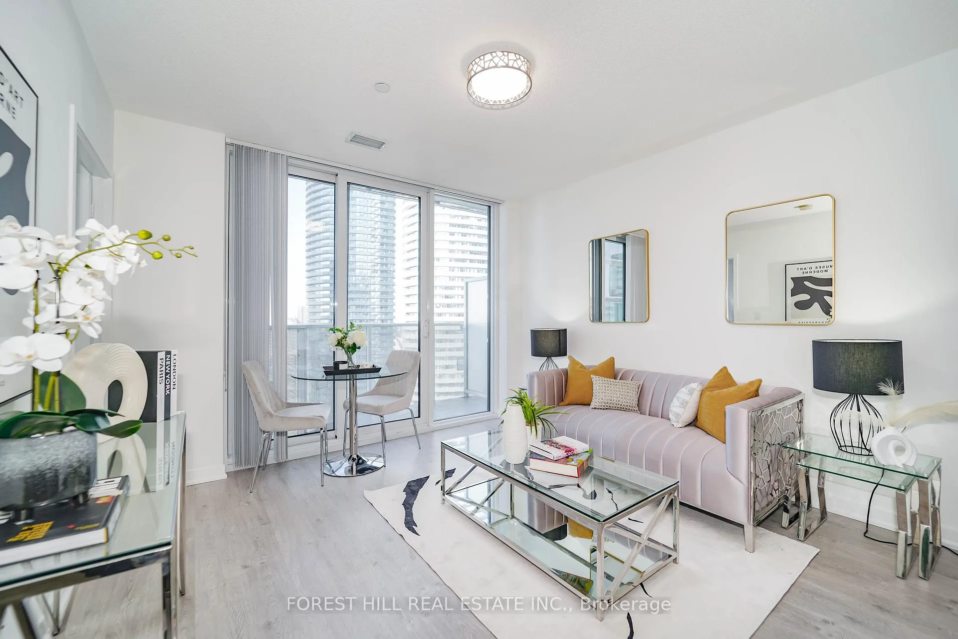 Photo 12 of Unit 3901, 100 Harbour Street, Toronto, Waterfront Communities — HOMEH
