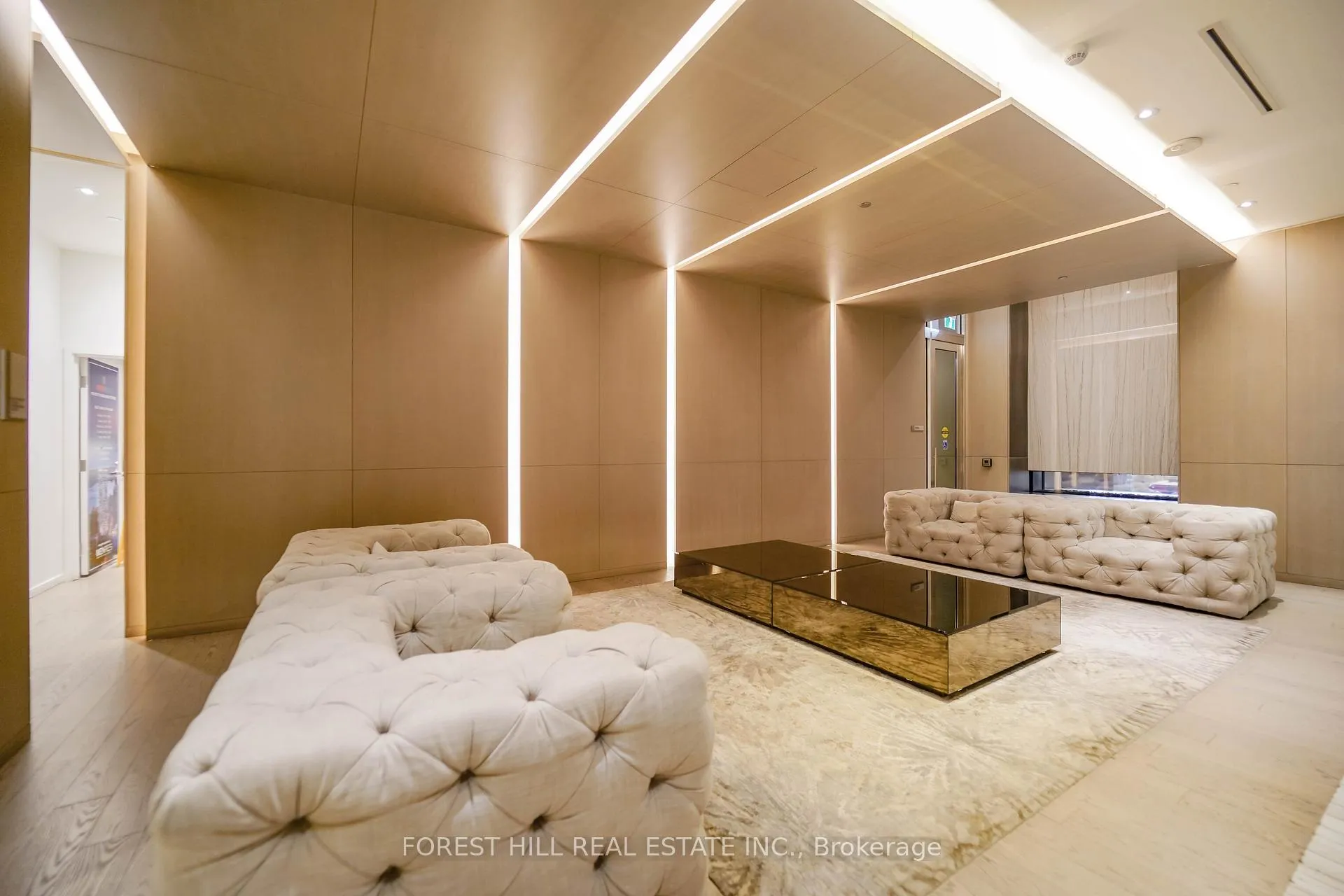 Photo 20 of Unit 3901, 100 Harbour Street, Toronto, Waterfront Communities — HOMEH