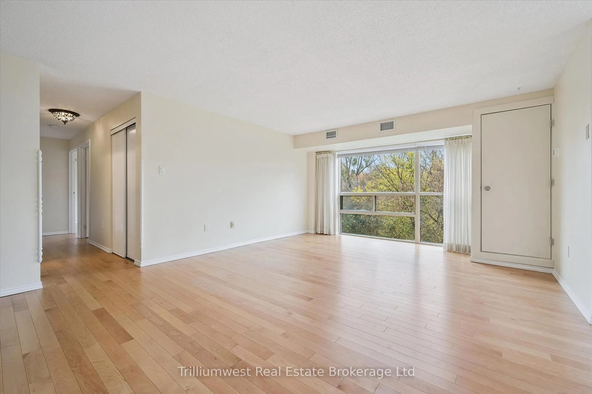 Photo 10 of Unit 305, 55 Blue Springs Drive, Waterloo — HOMEH
