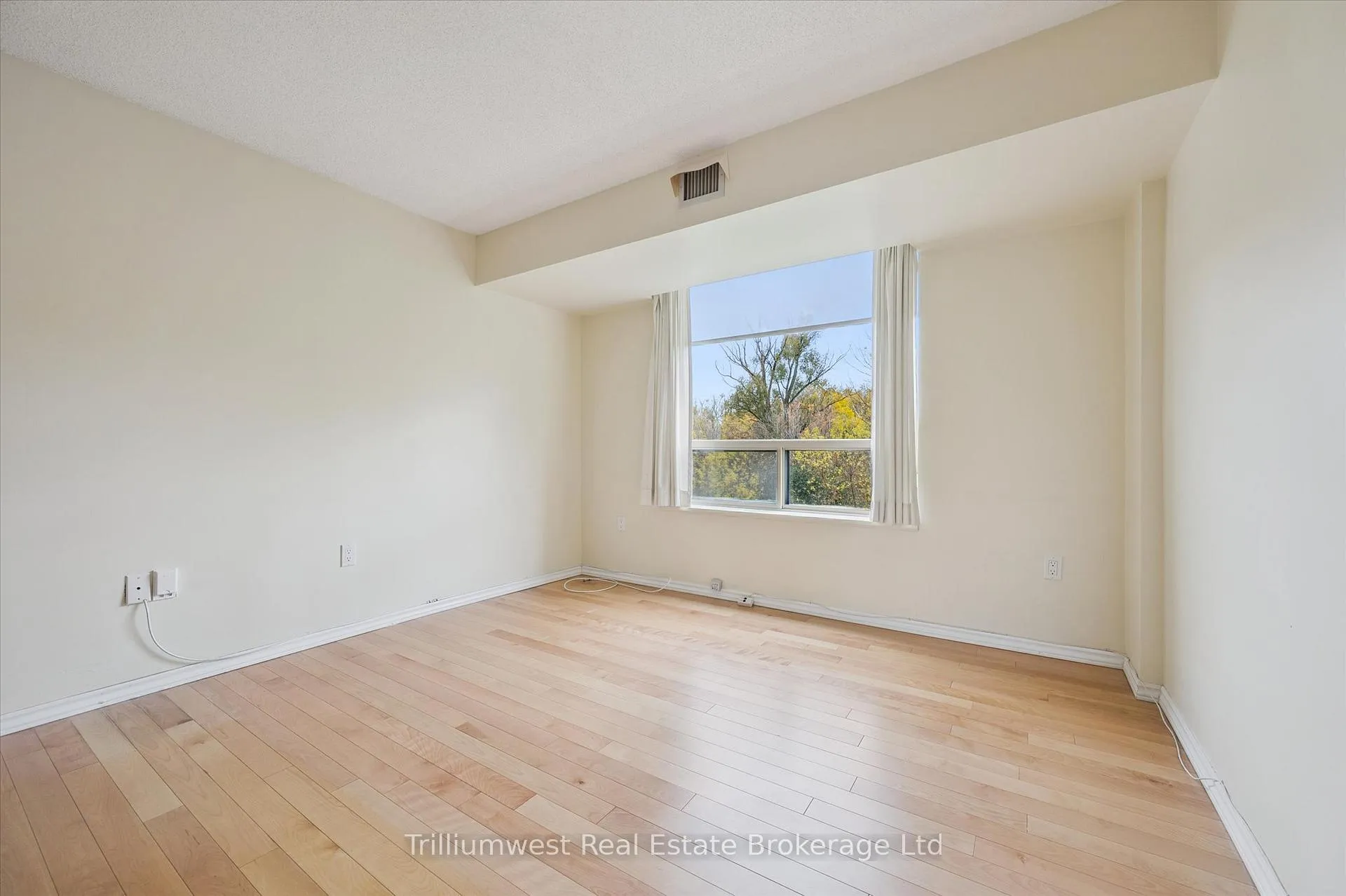 Photo 32 of Unit 305, 55 Blue Springs Drive, Waterloo — HOMEH