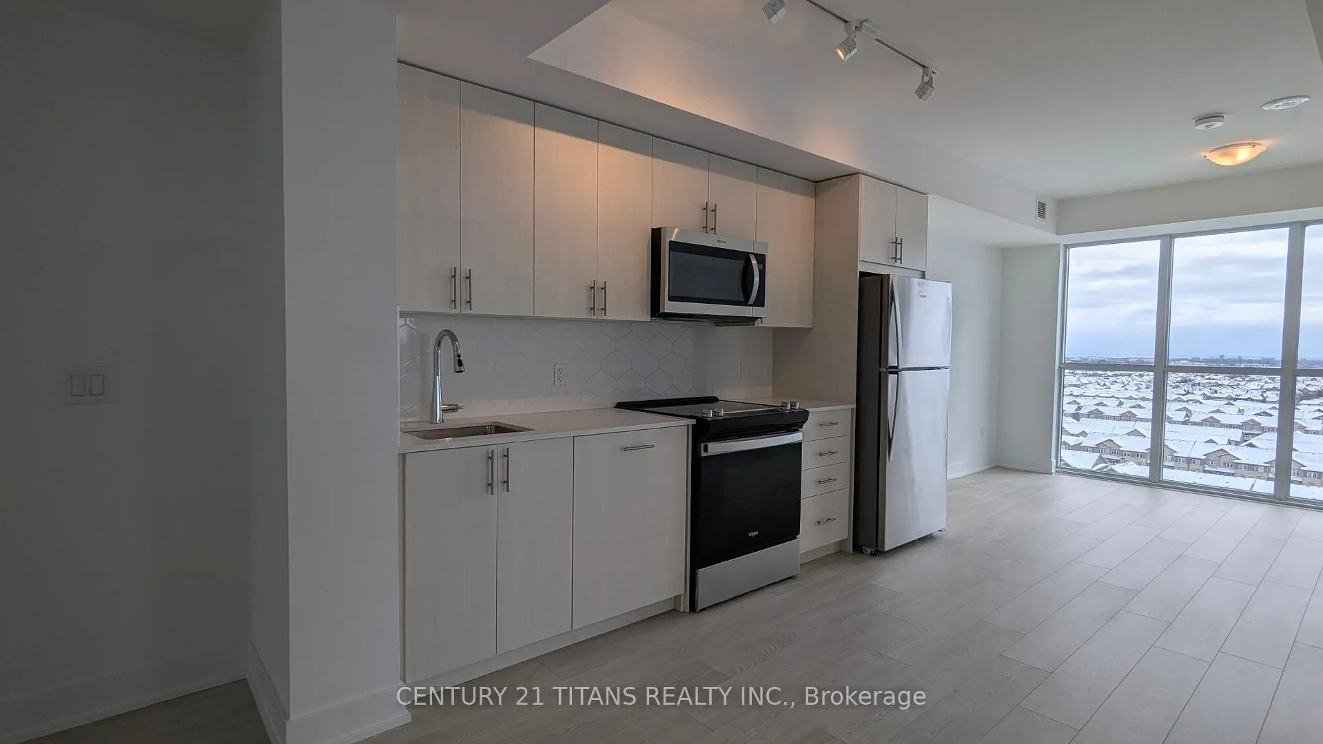 Photo 3 of Unit 1107, 2545 Simcoe Street N, Oshawa, Windfields — HOMEH