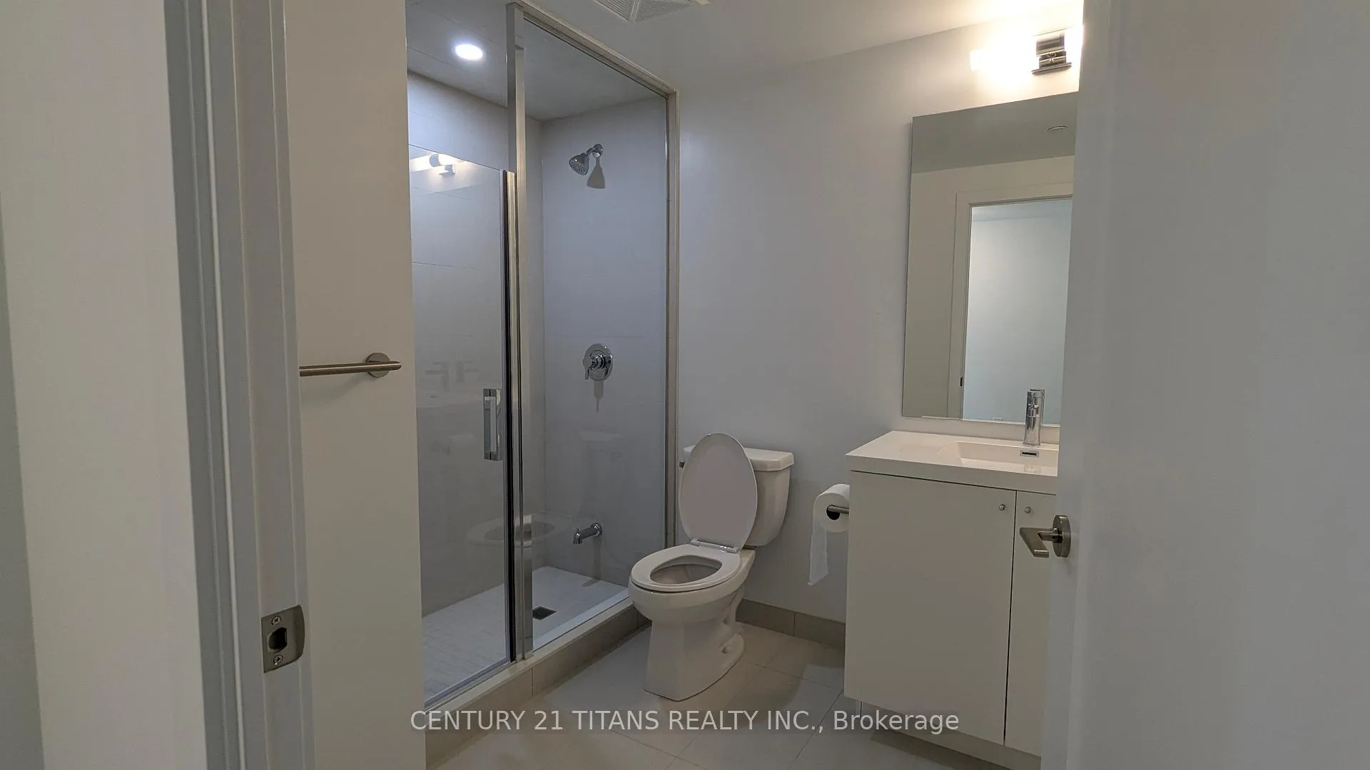 Photo 4 of Unit 1107, 2545 Simcoe Street N, Oshawa, Windfields — HOMEH