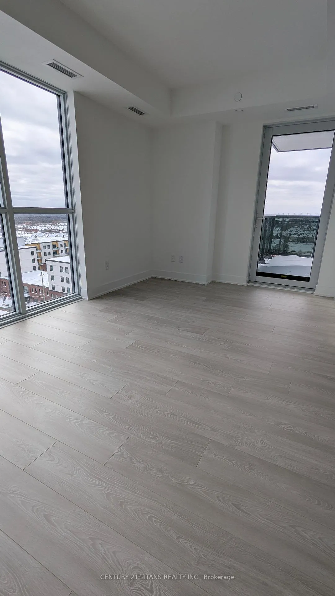 Photo 7 of Unit 1107, 2545 Simcoe Street N, Oshawa, Windfields — HOMEH