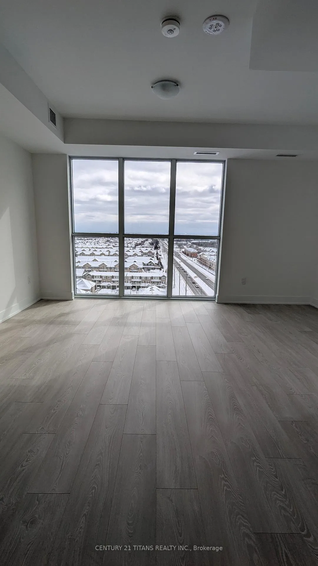 Photo 11 of Unit 1107, 2545 Simcoe Street N, Oshawa, Windfields — HOMEH