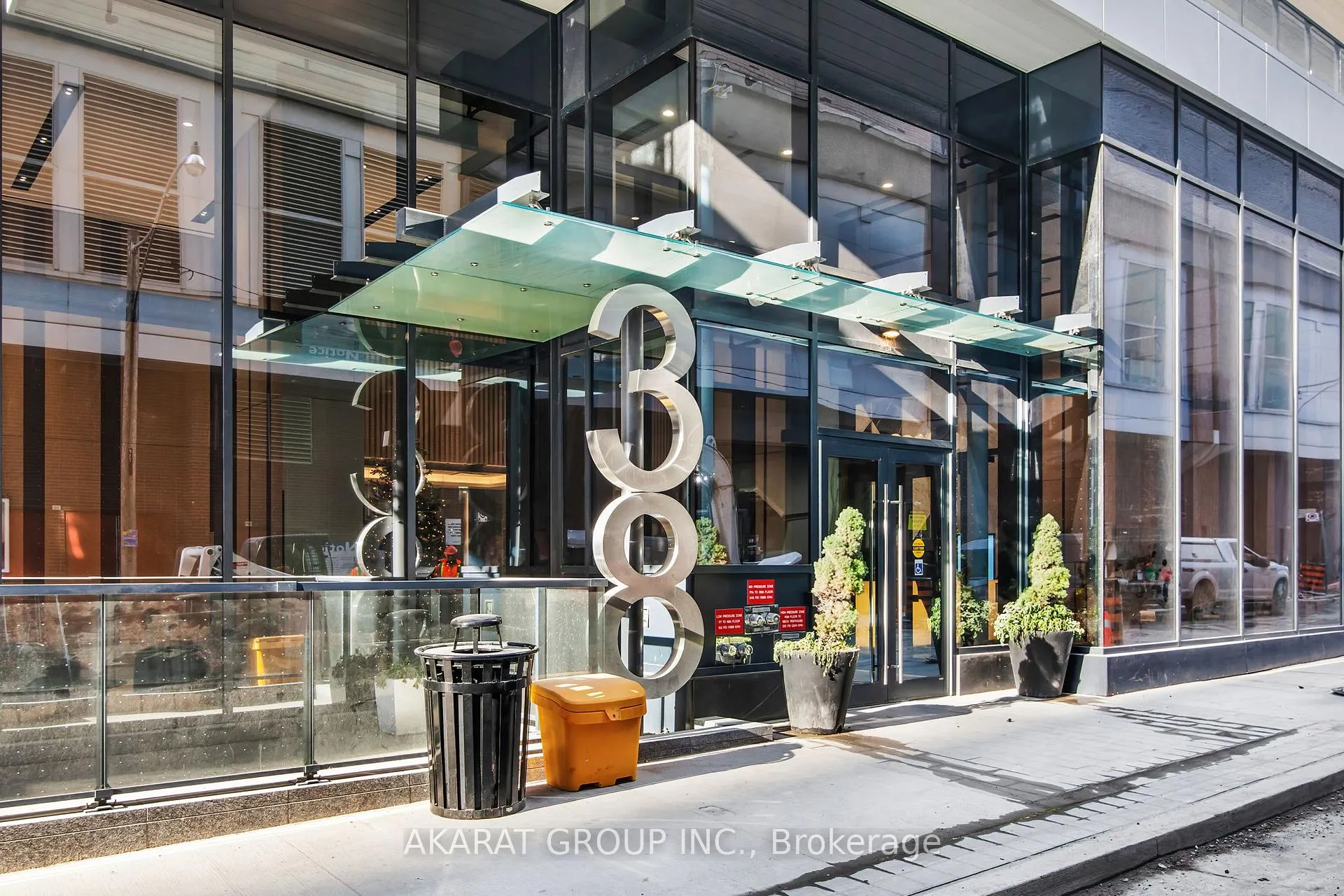 Photo 3 of Unit 2001, 38 Widmer Street, Toronto, Waterfront Communities — HOMEH