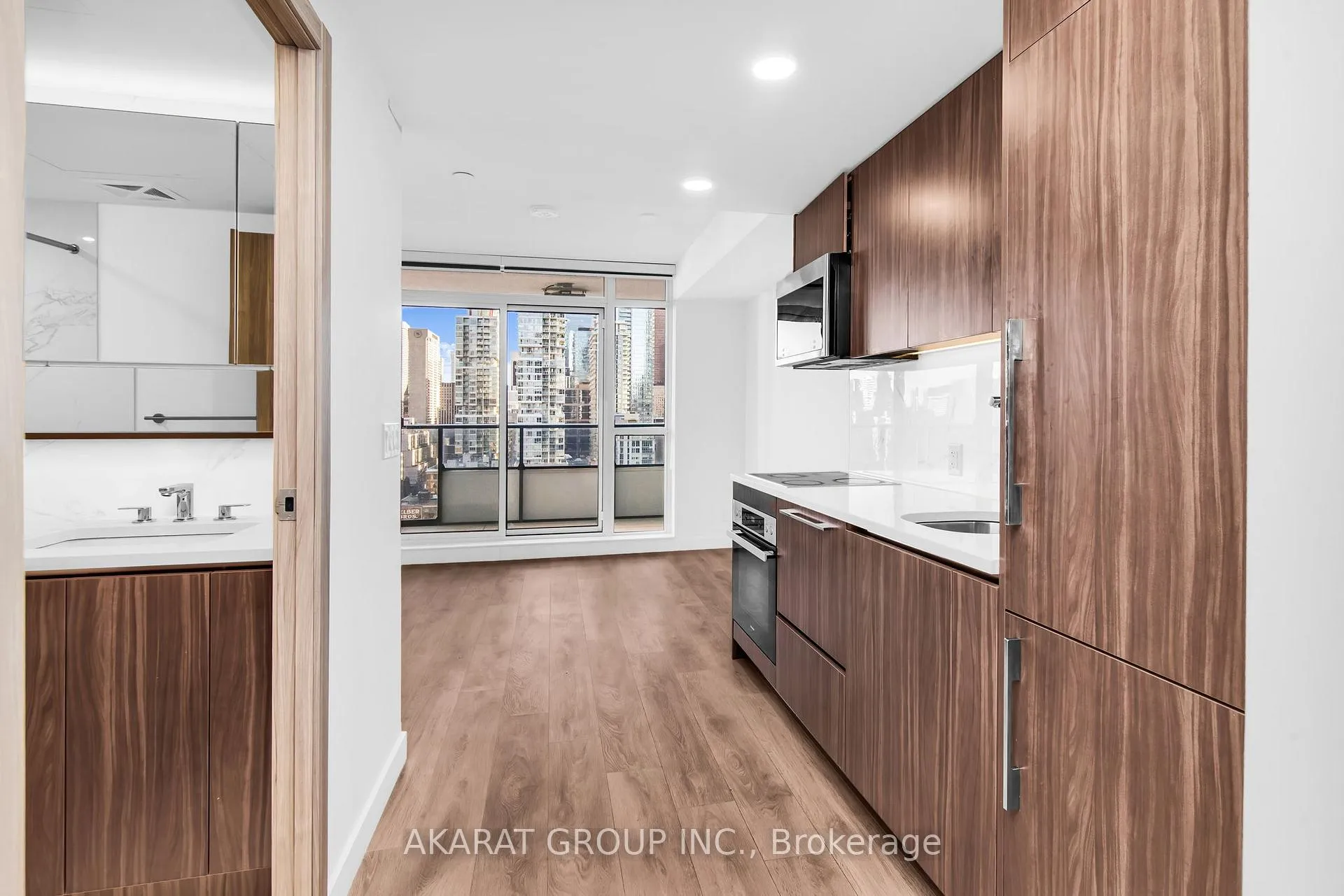 Photo 7 of Unit 2001, 38 Widmer Street, Toronto, Waterfront Communities — HOMEH