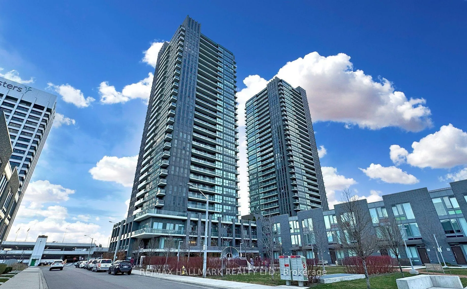 Front of Unit 808, 6 Sonic Way