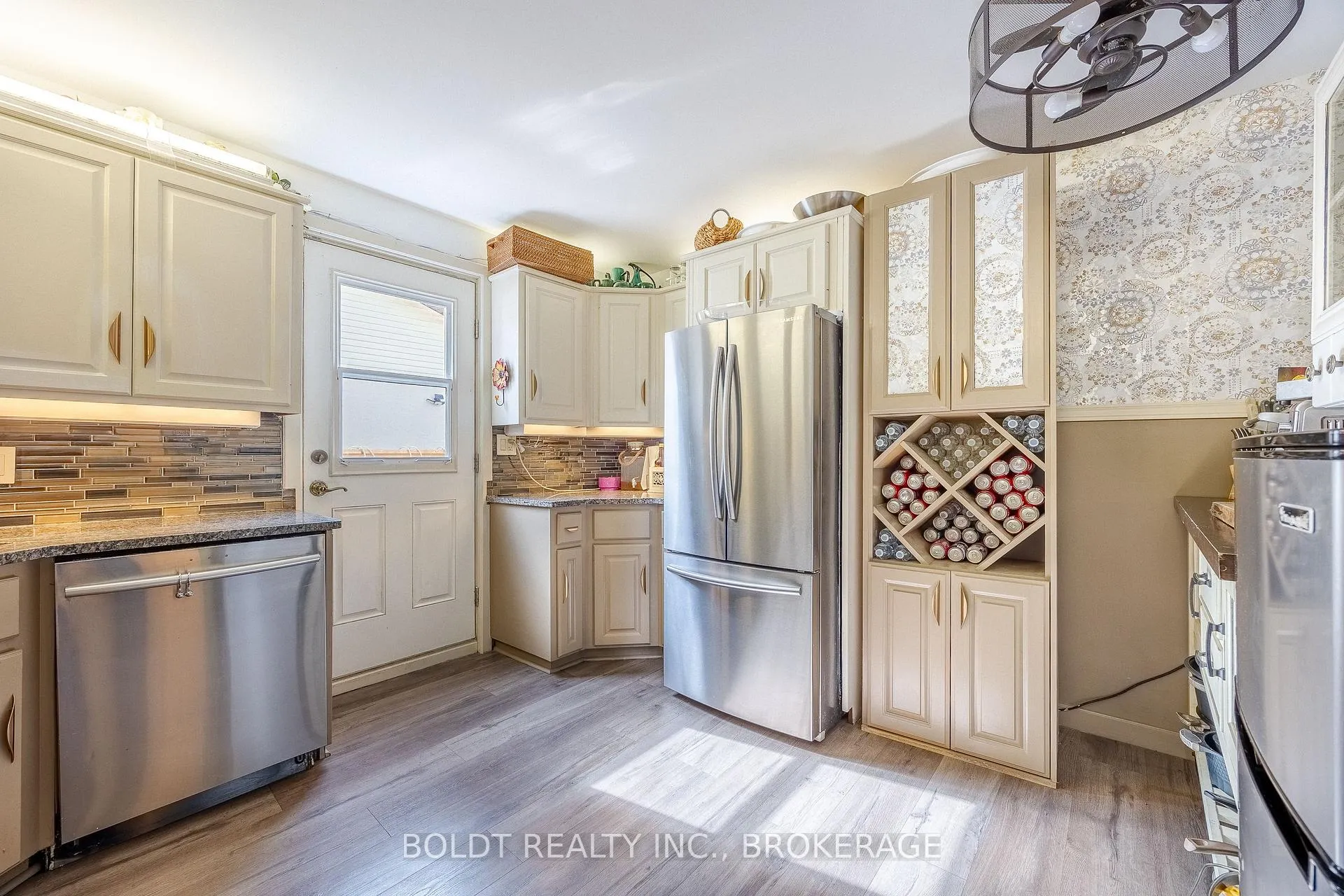 Photo 7 of 491 Bunting Road, St. Catharines, Bunting/Linwell — HOMEH