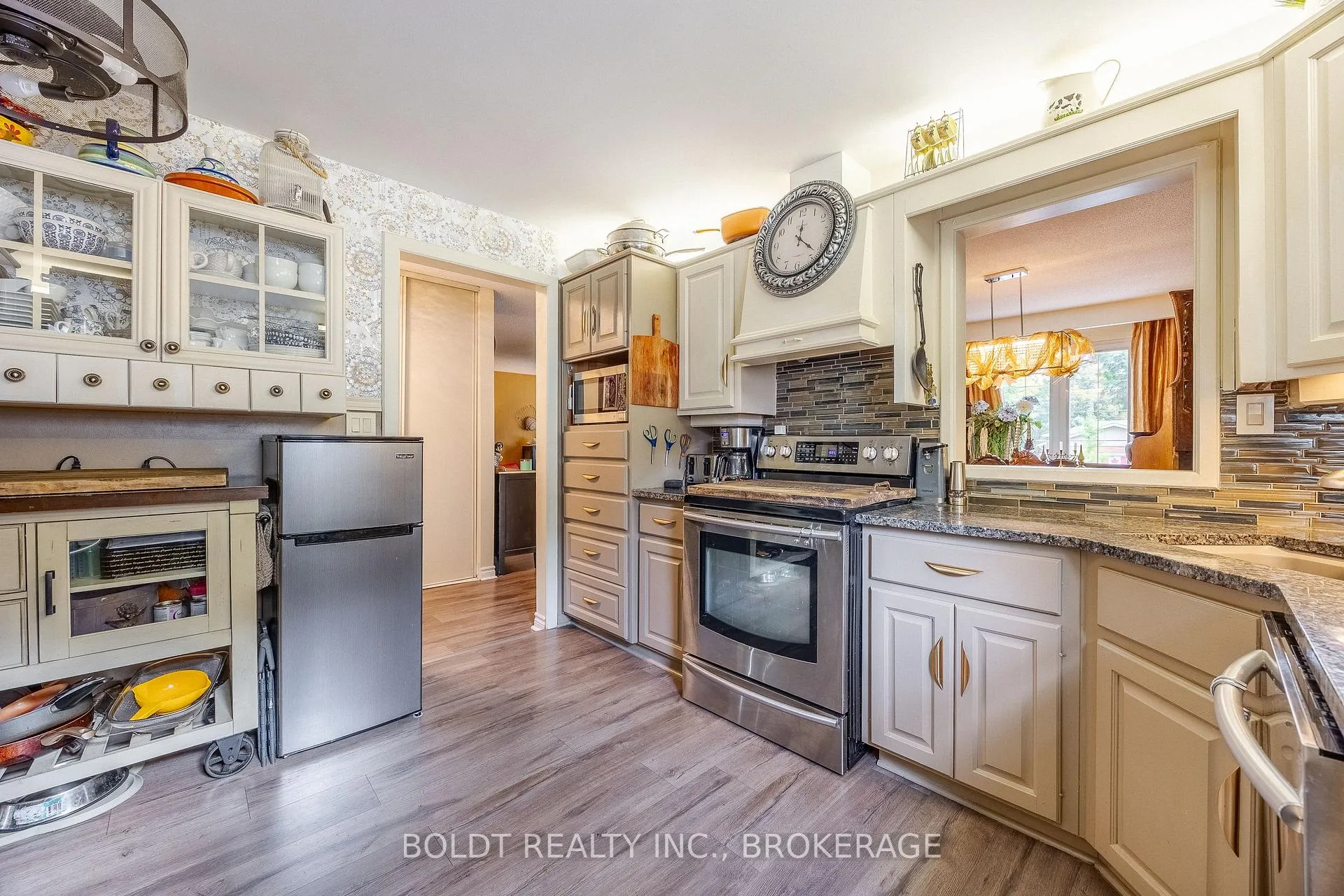 Photo 9 of 491 Bunting Road, St. Catharines, Bunting/Linwell — HOMEH