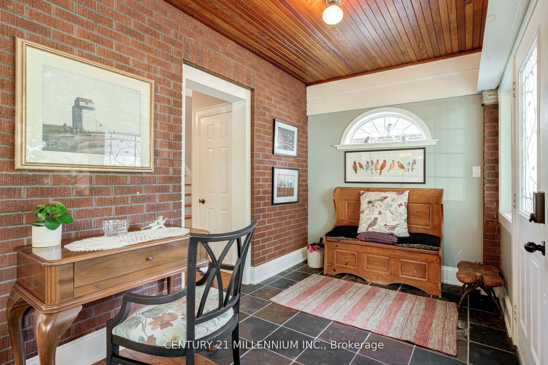 Photo 6 of 30 Frederick Street, Brampton, Downtown Brampton — HOMEH